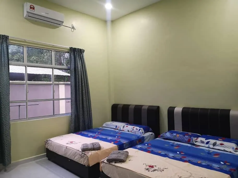 Bedroom, Bed in VILLA SENTOSA