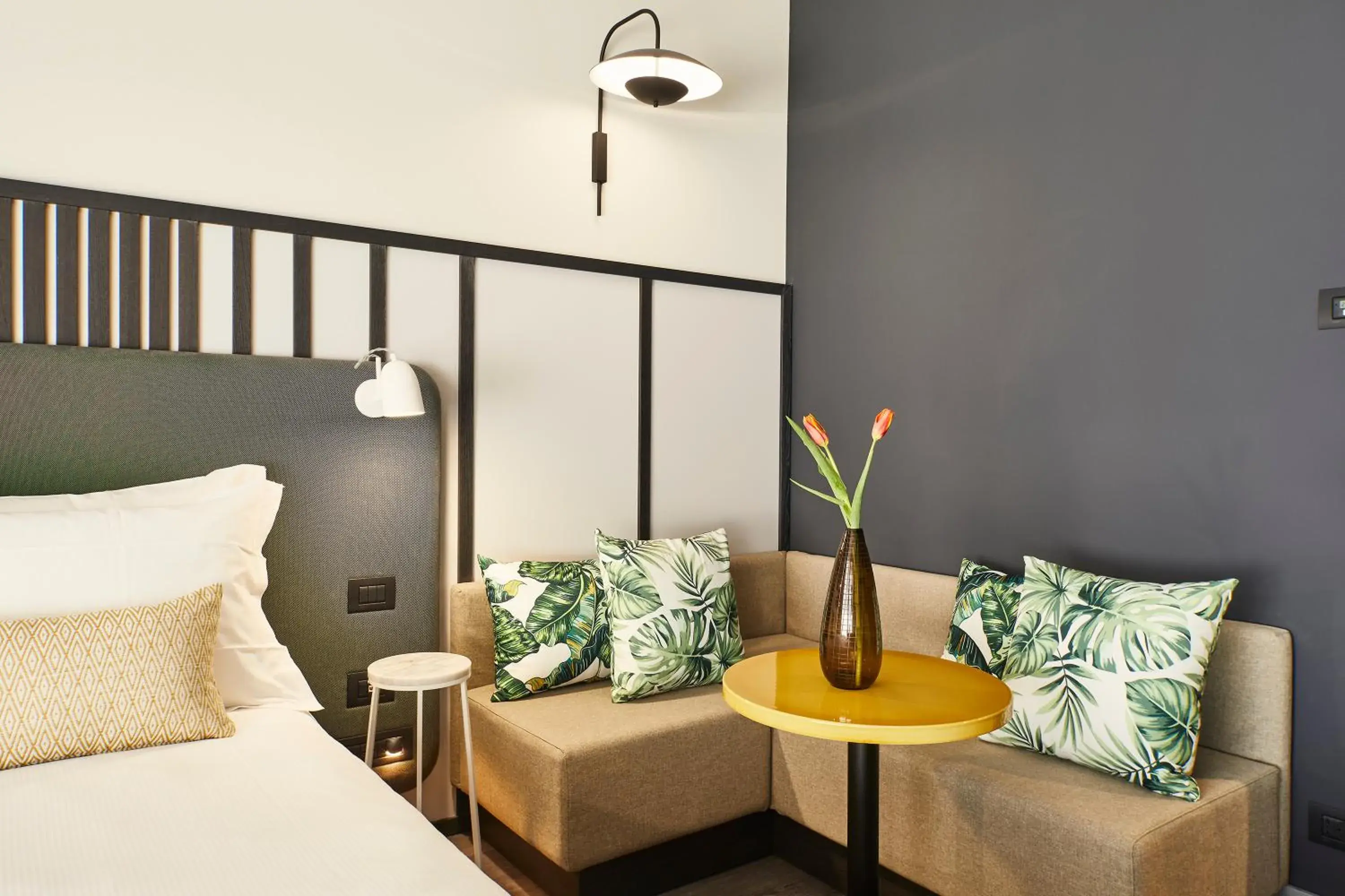 Superior Double or Twin Room with Terrace in Hotel Villa Pamphili Roma Superior Double or Twin Room with Terrace in Hotel Villa Pamphili Roma