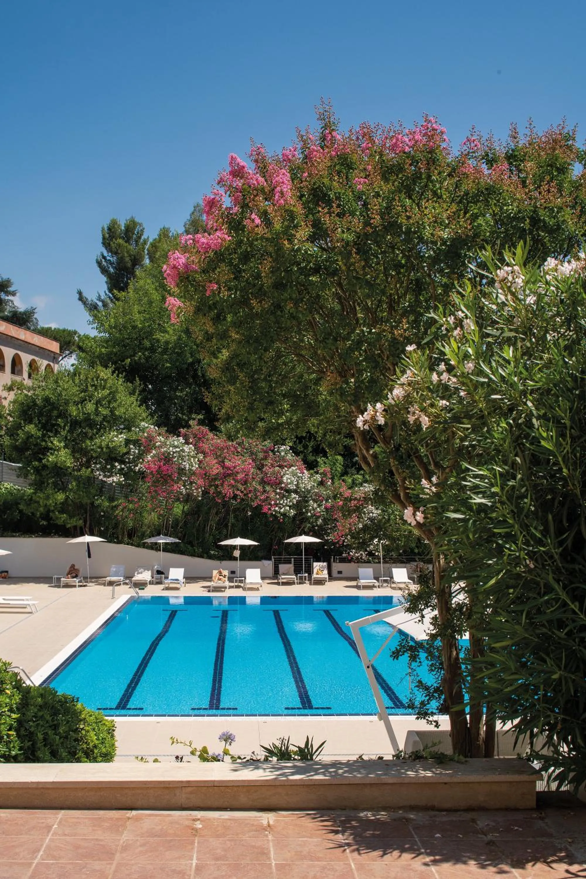 Swimming pool in Hotel Villa Pamphili Roma