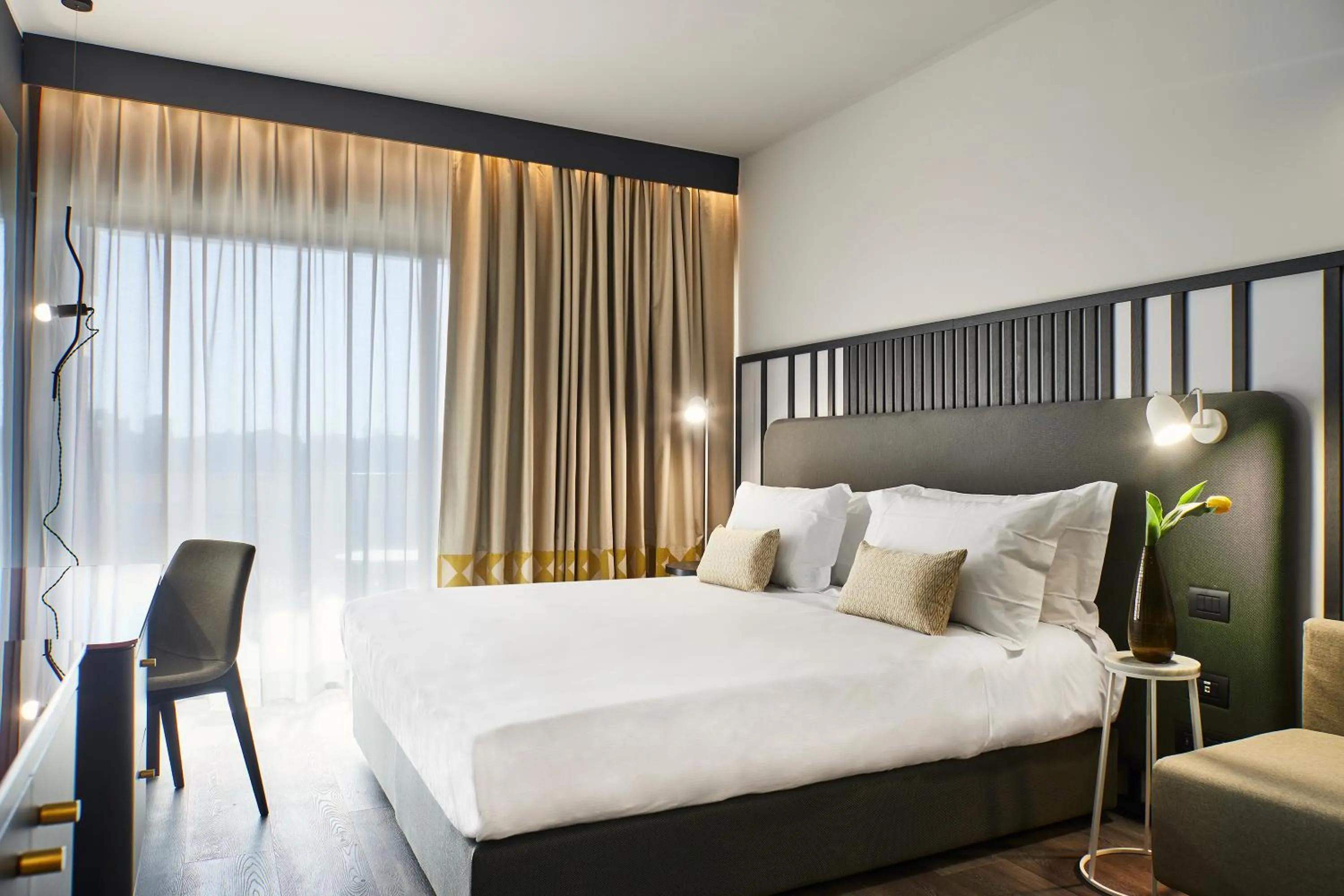 Bedroom, Bed in Hotel Villa Pamphili Roma