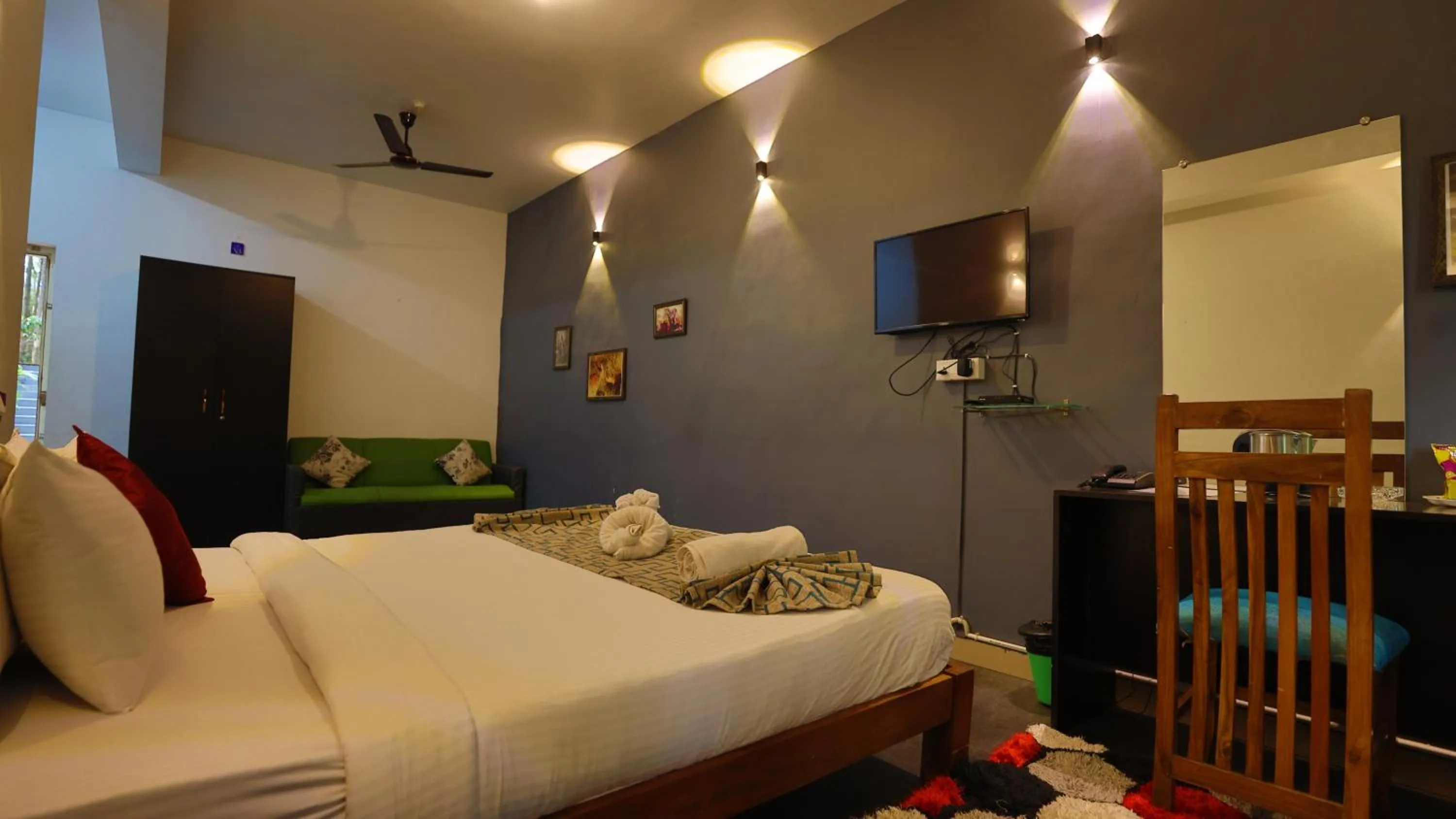 Bed in The Spectrum Resort - Chikmagalur