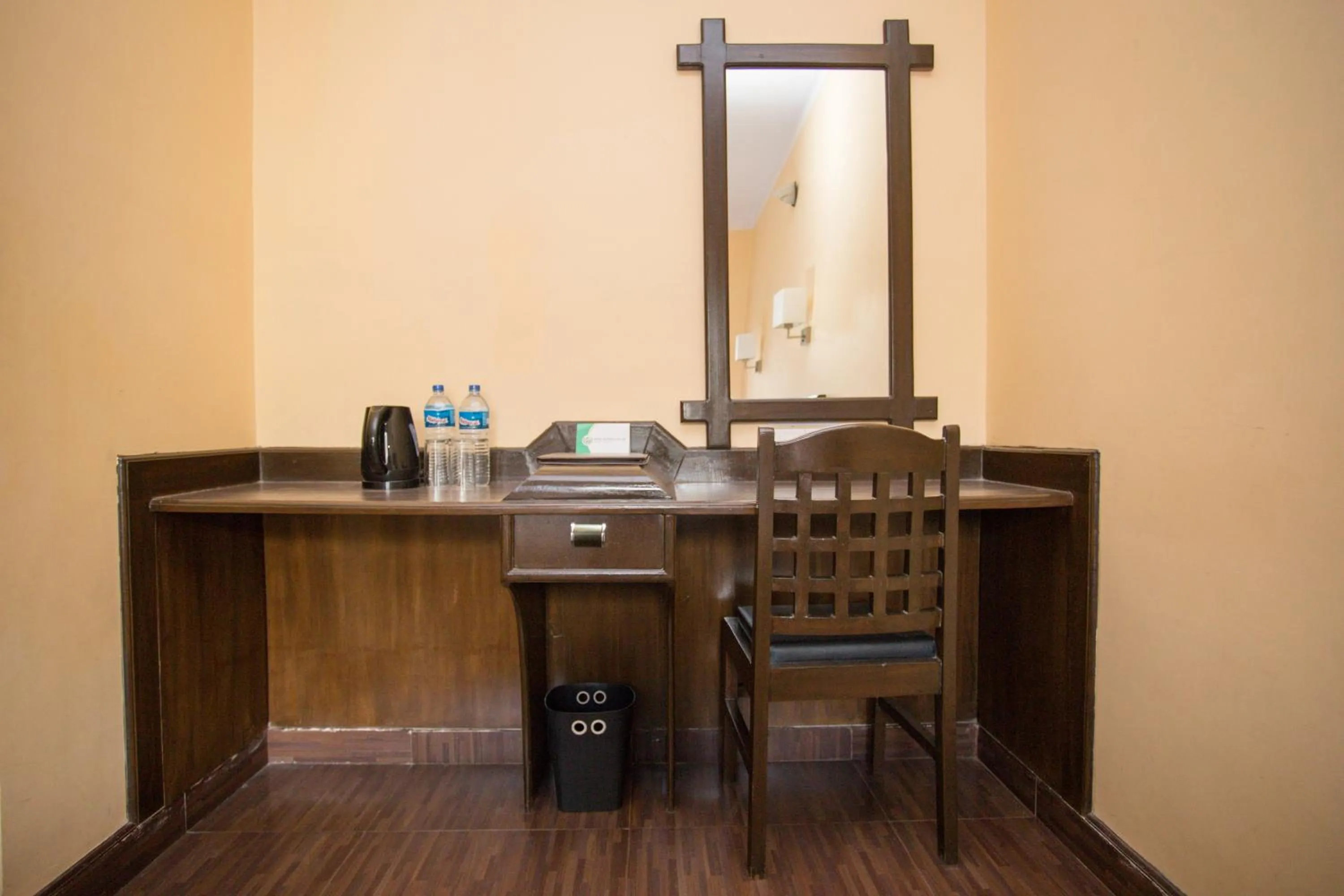 Seating area in Hotel Peninsula