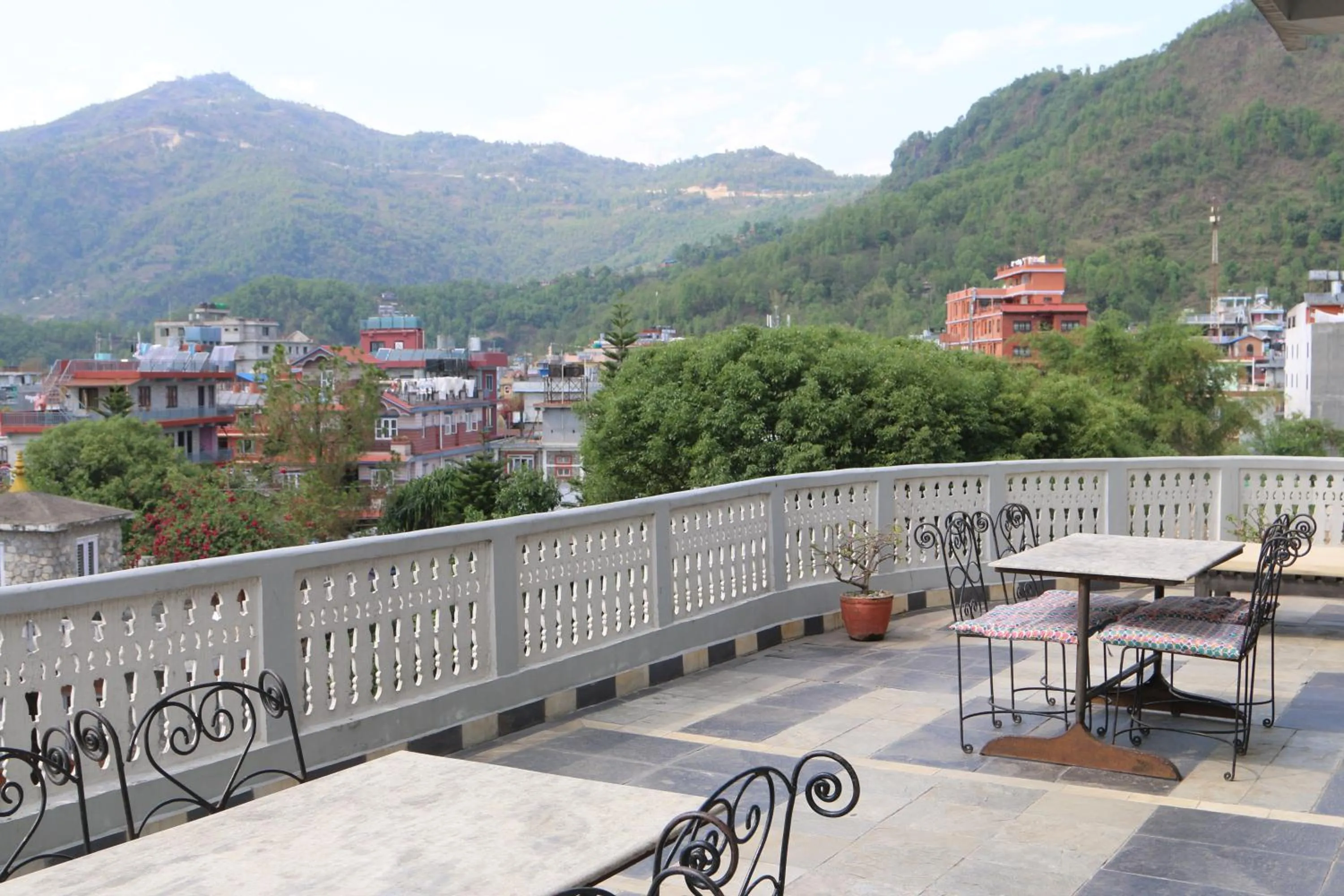 Mountain view in Hotel Peninsula