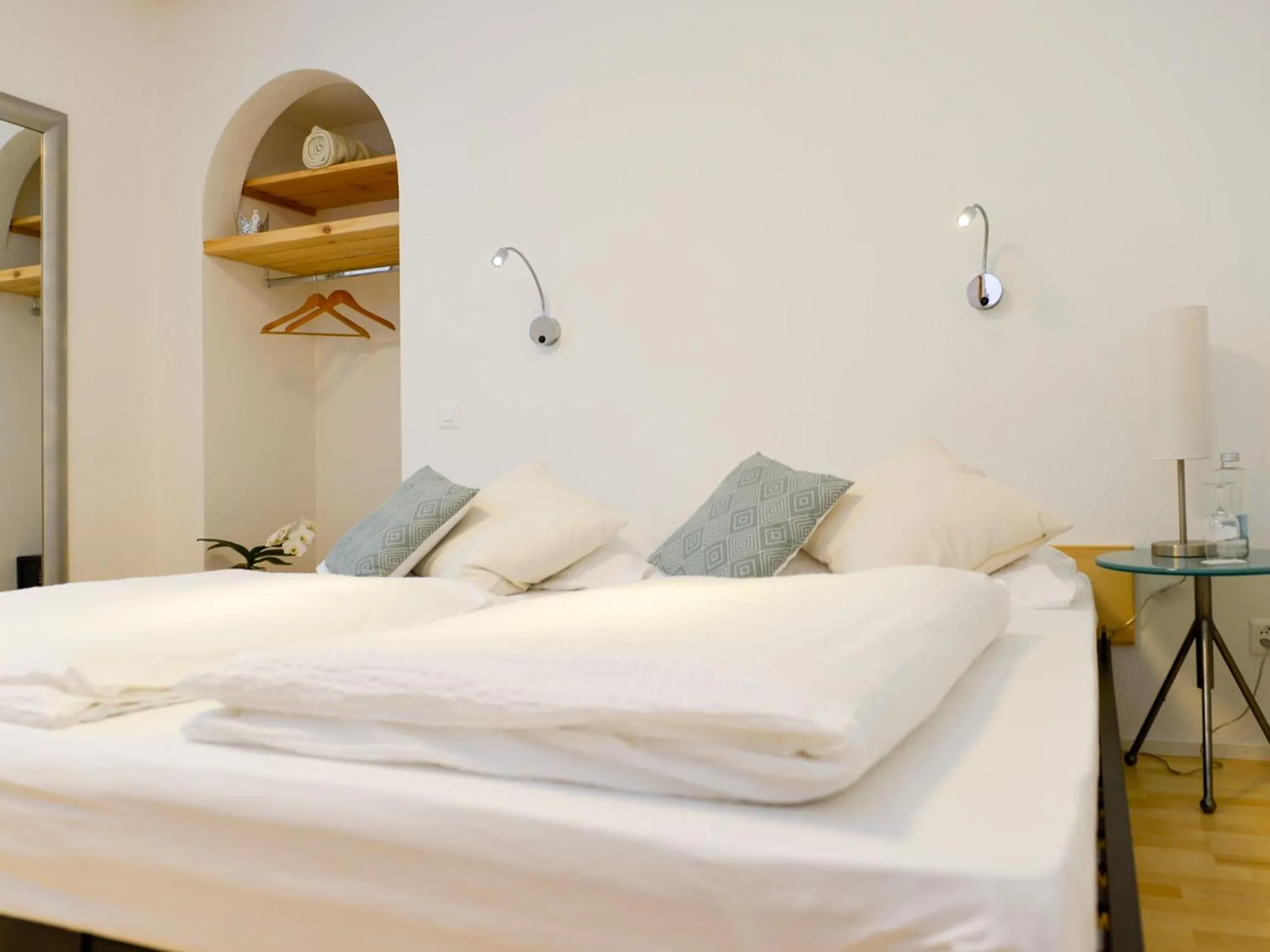 Bedroom, Bed in Hotel Baders Krone