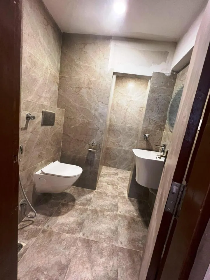 Toilet in Hotel Yambu kathmandu