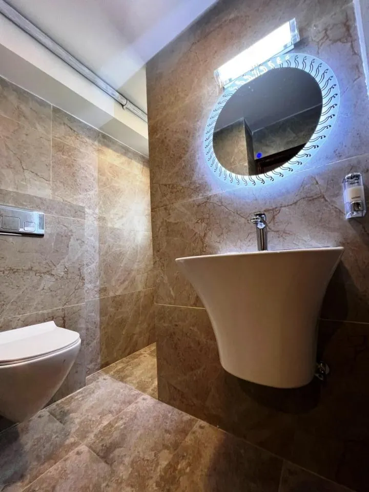 Toilet in Hotel Yambu kathmandu