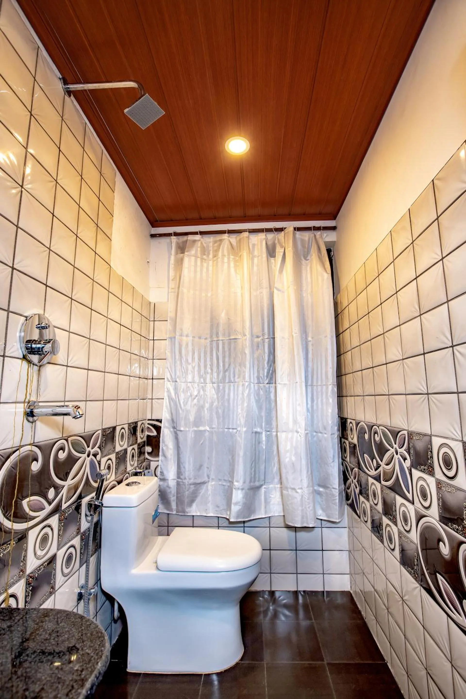 Bathroom in Shangrila Boutique Hotel