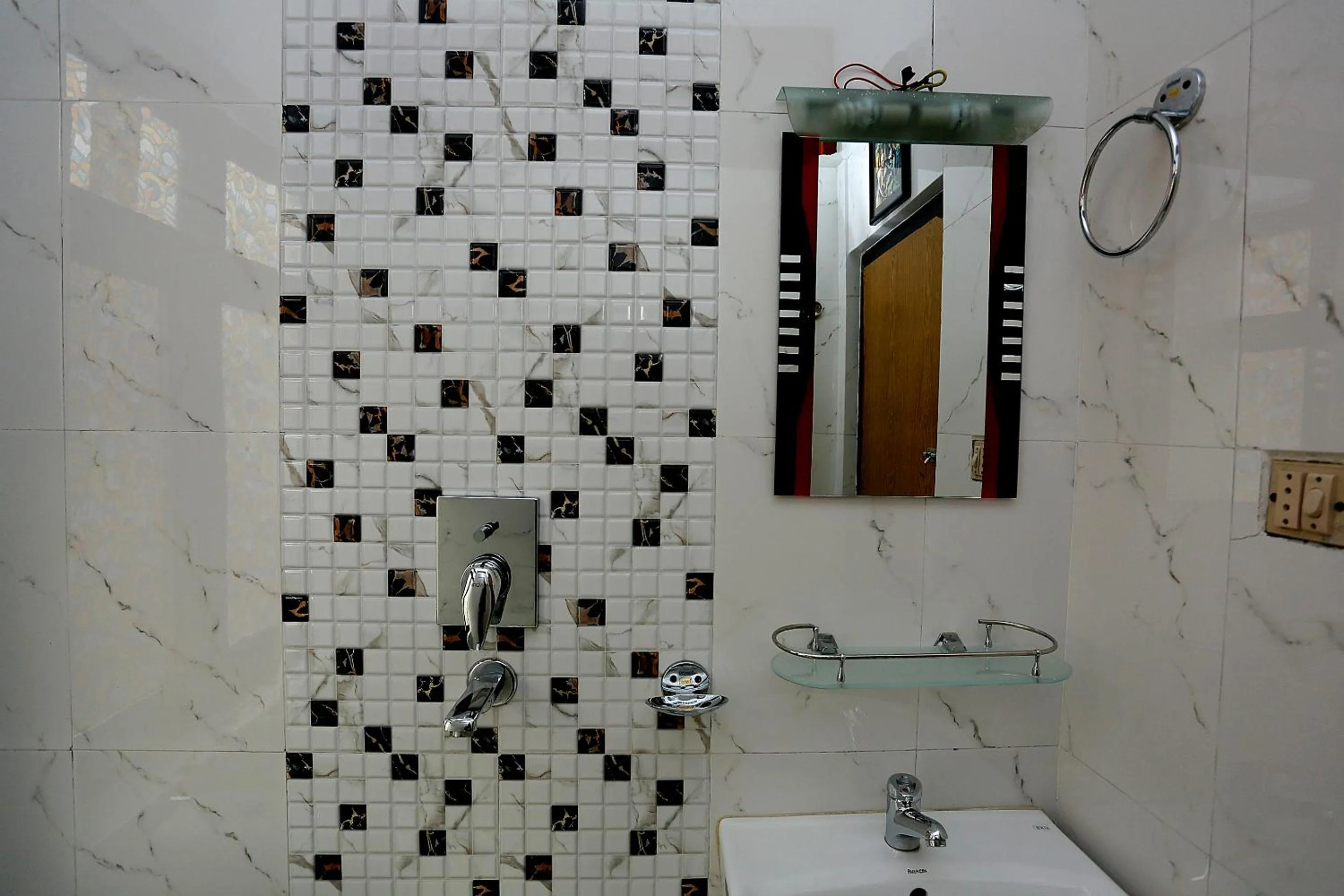 Bathroom in Shangrila Boutique Hotel