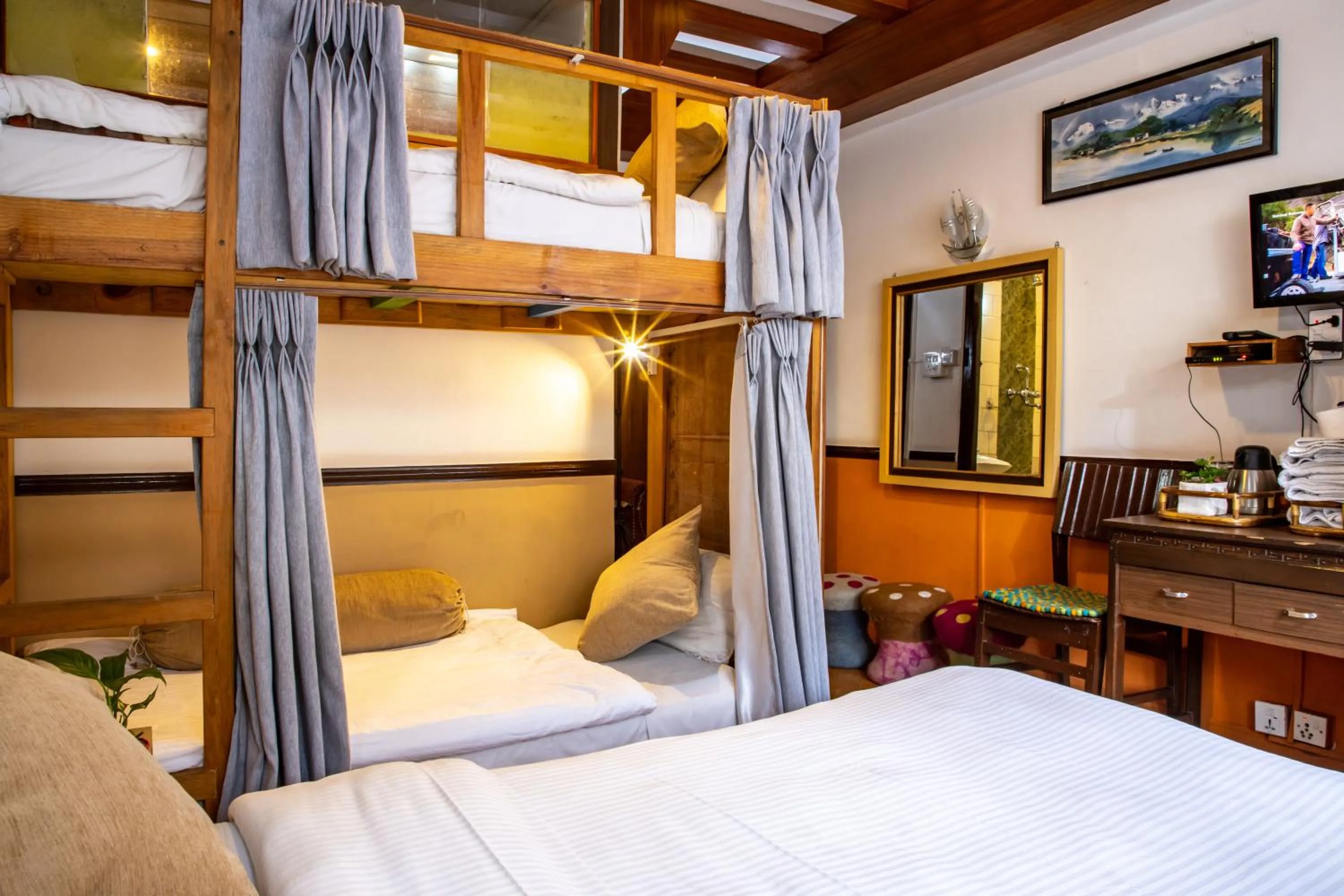 Photo of the whole room, Bed in Shangrila Boutique Hotel