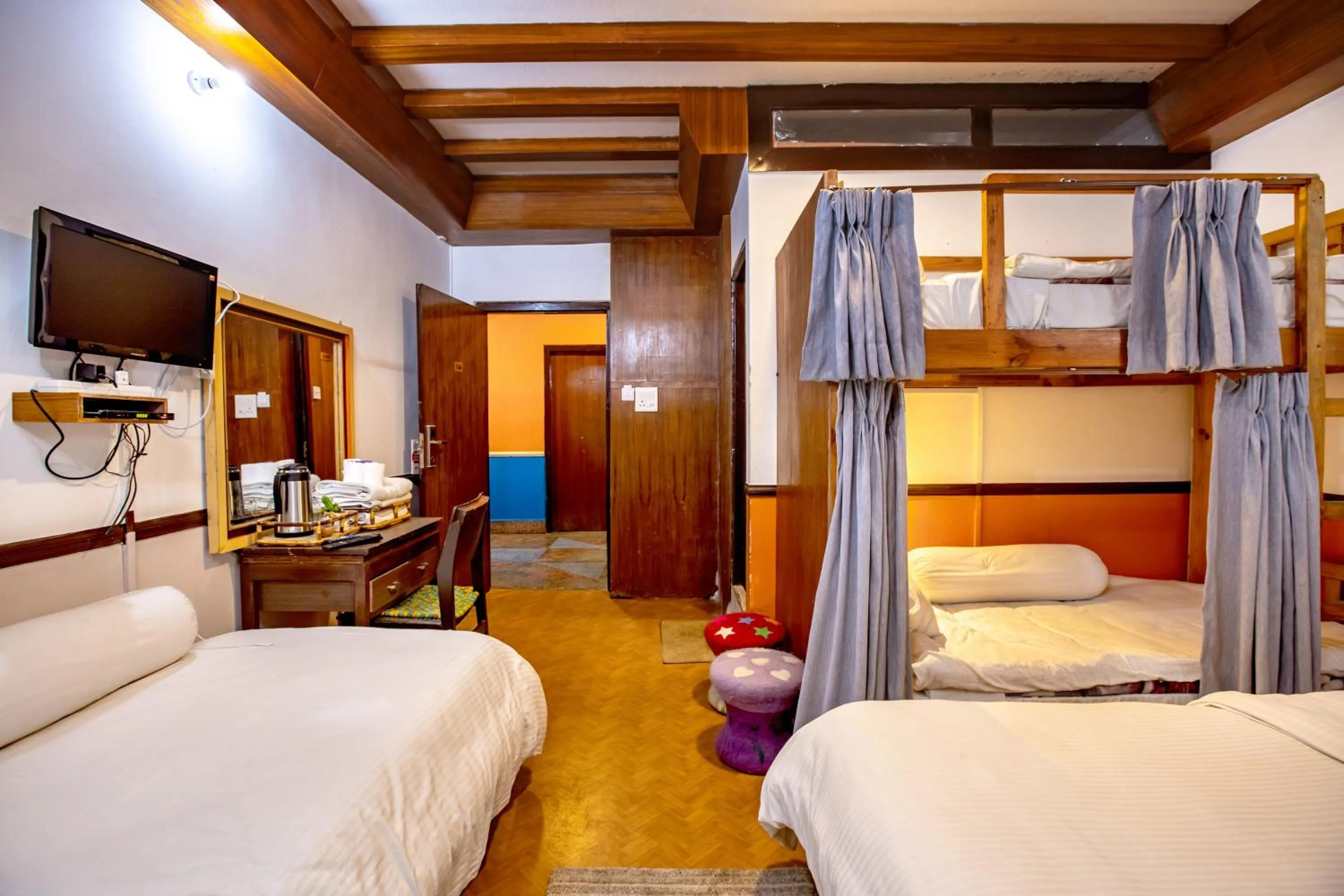 Bed in Shangrila Boutique Hotel