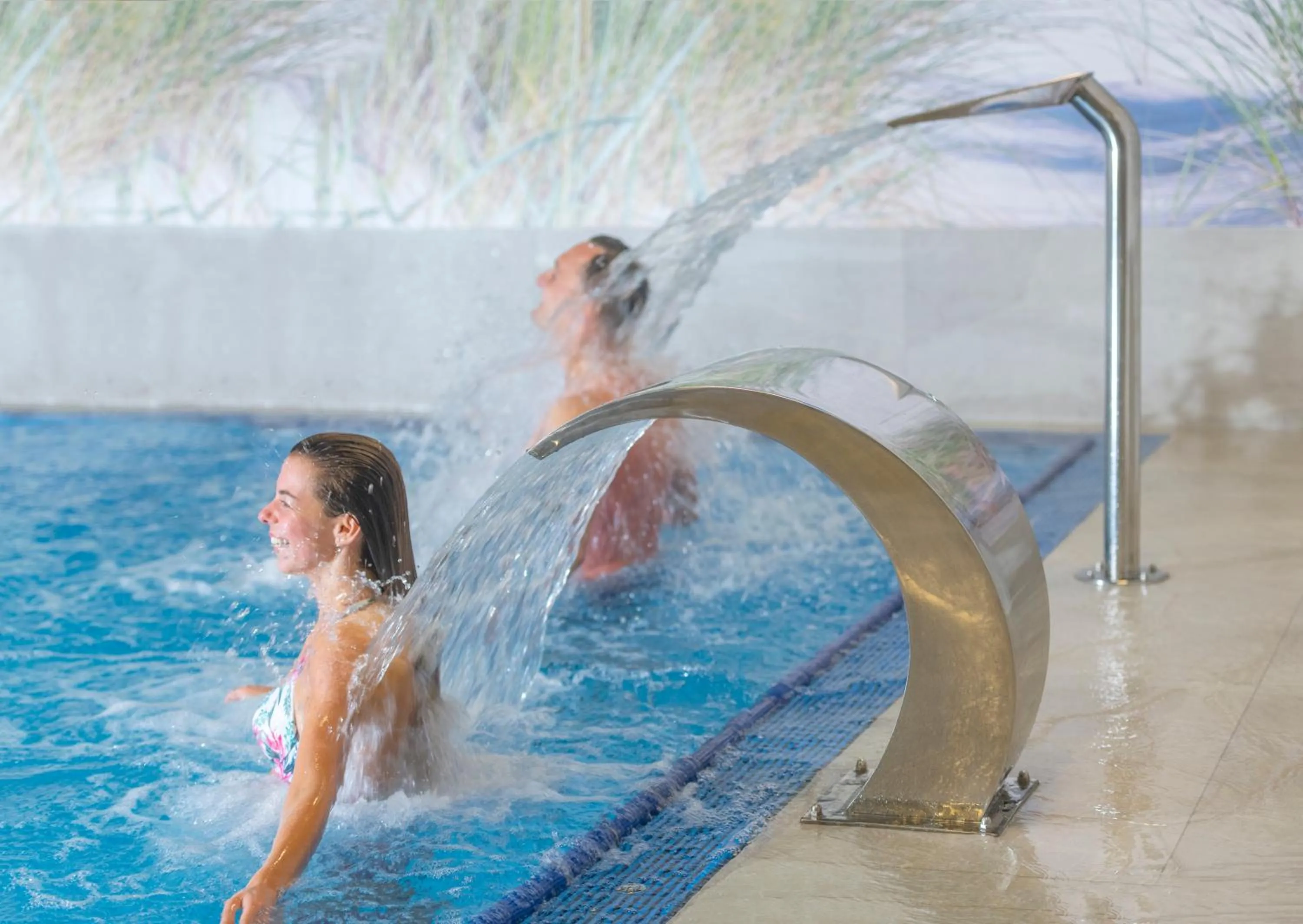 Swimming pool in Olymp IV