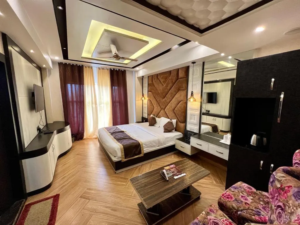 Bed in HOTEL PLEASANT VIEW