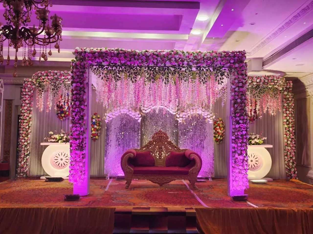 Decorative detail in HOTEL PLEASANT VIEW