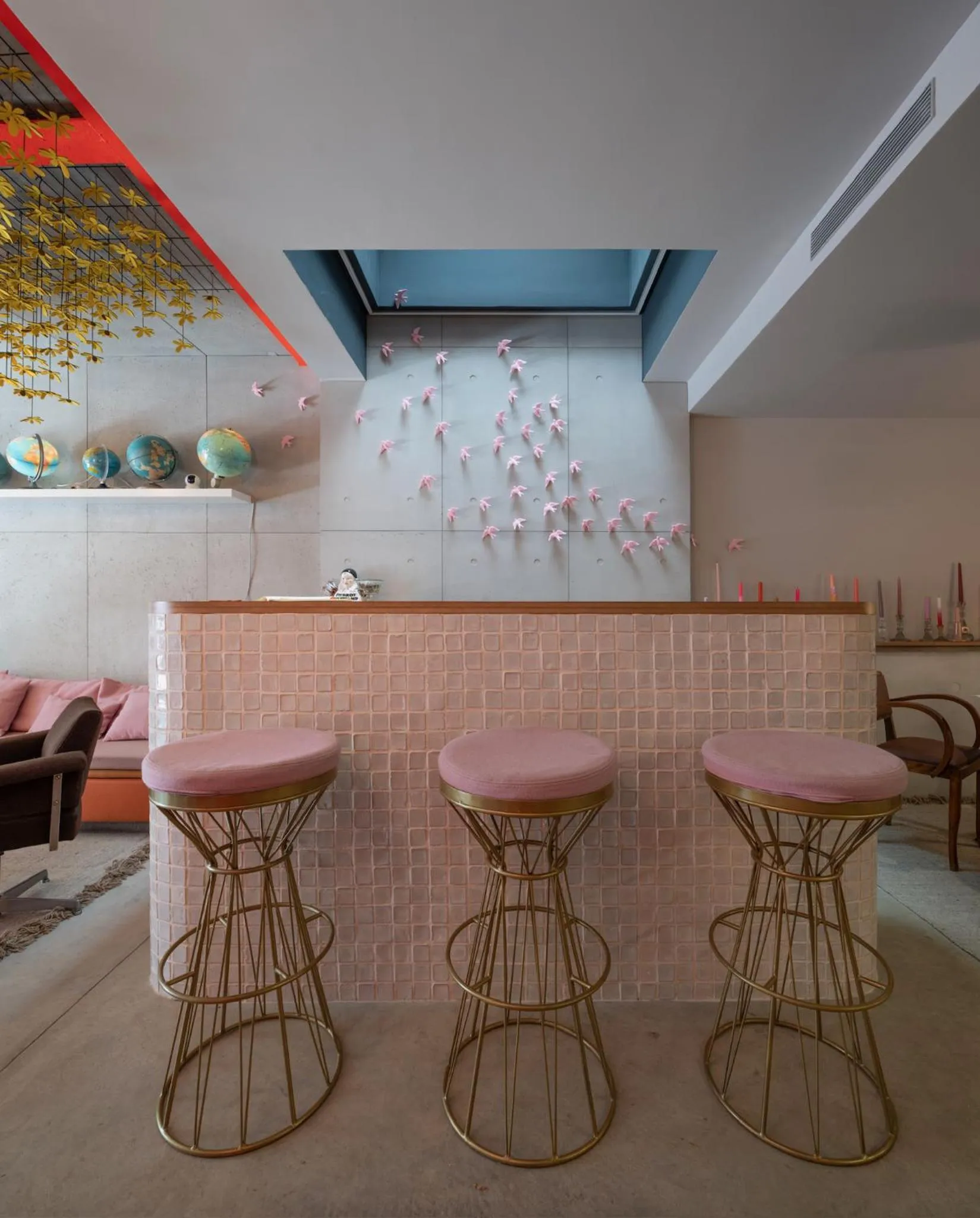 Lounge or bar in toctoctoc lisboa