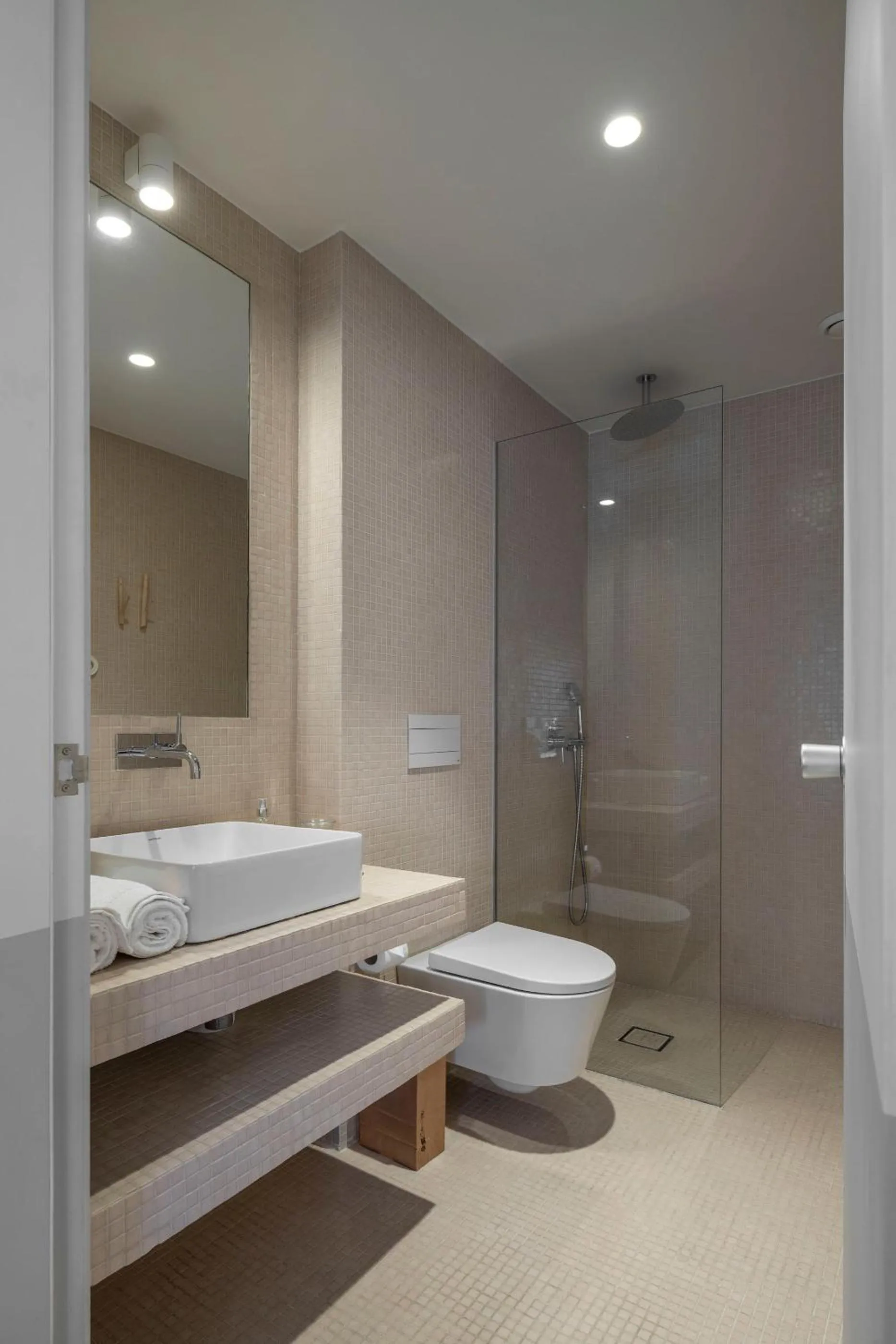 Bathroom in toctoctoc lisboa