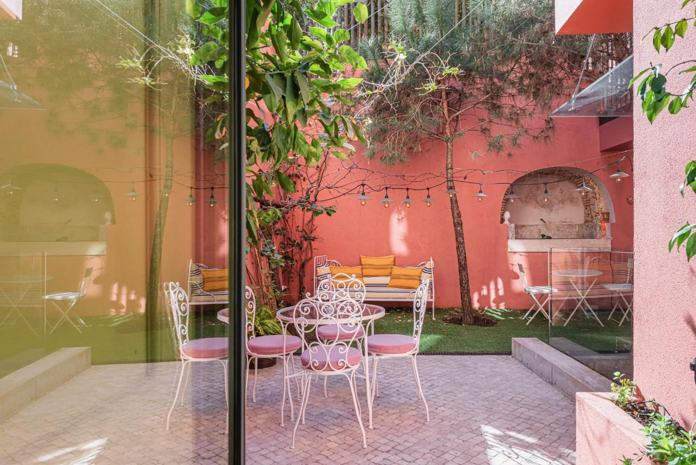 Garden view in toctoctoc lisboa