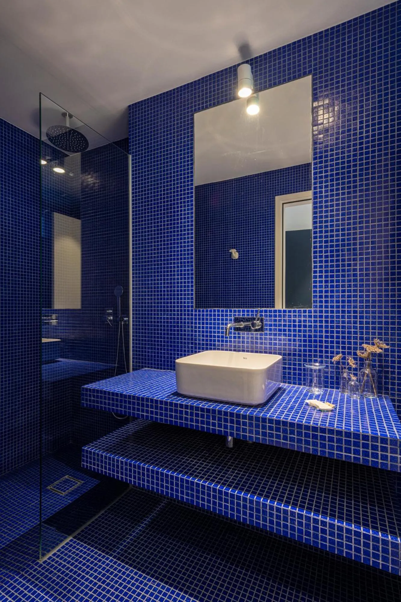 Bathroom, Bed in toctoctoc lisboa