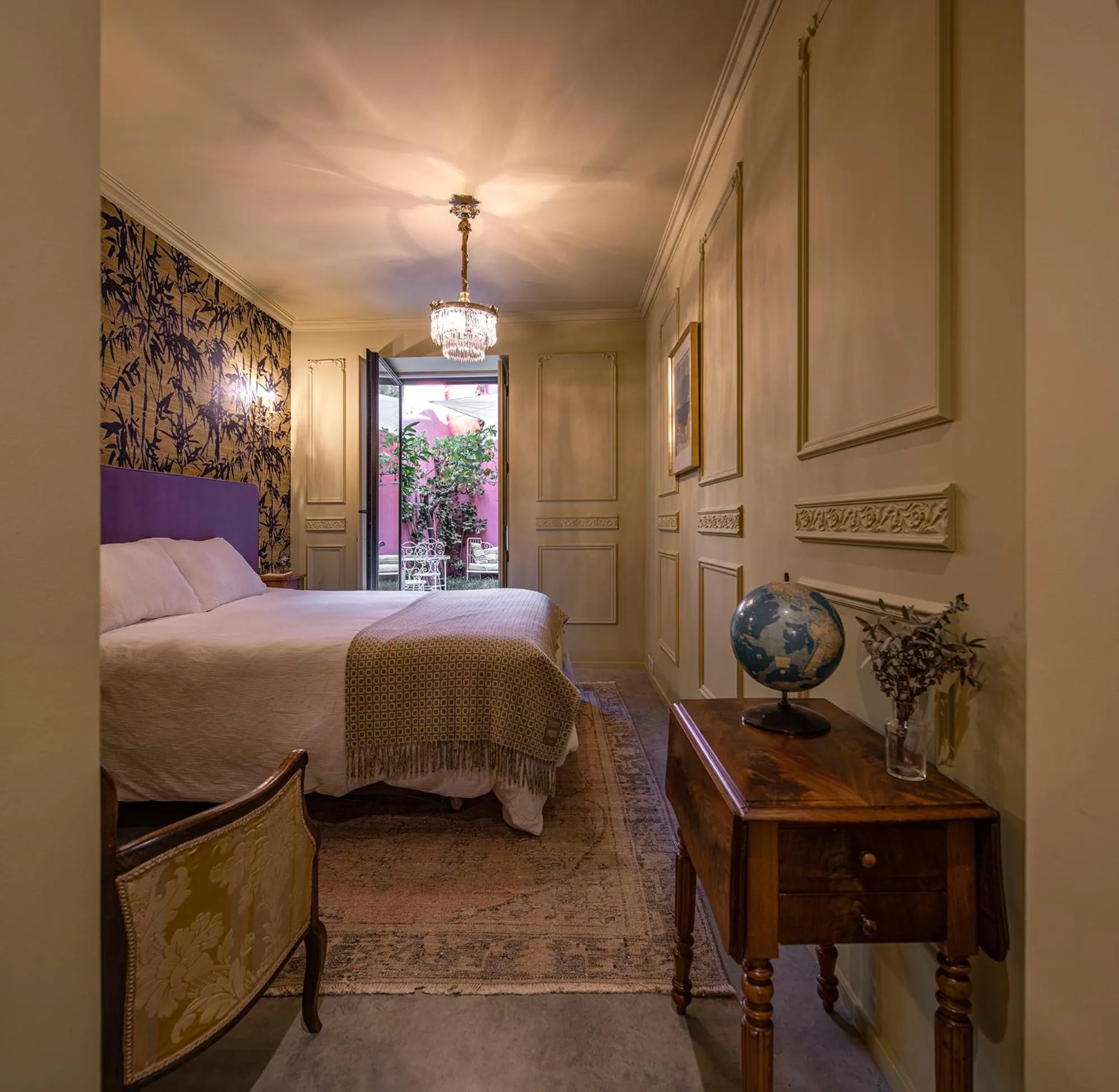 Decorative detail, Bed in toctoctoc lisboa