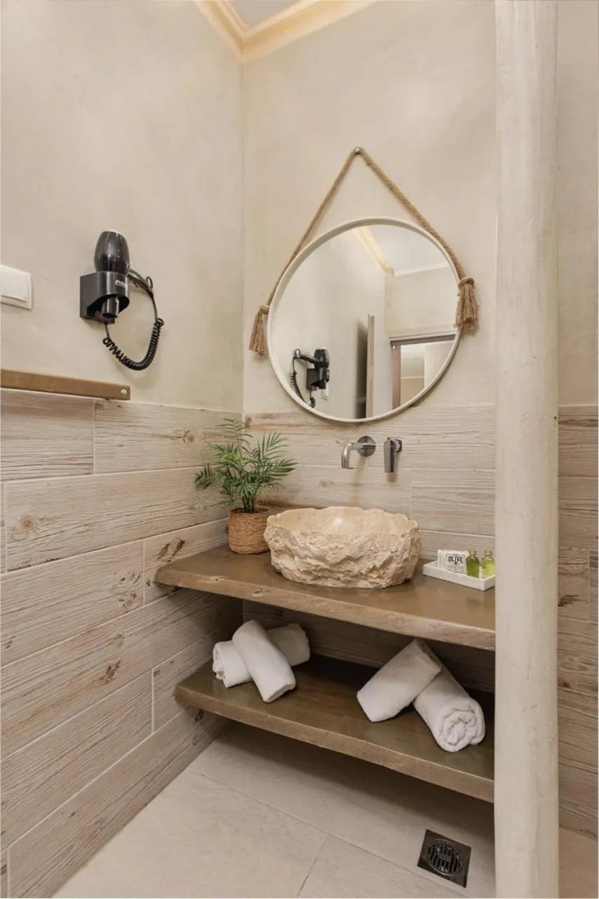 Scarabeo Suites & Villas Parga