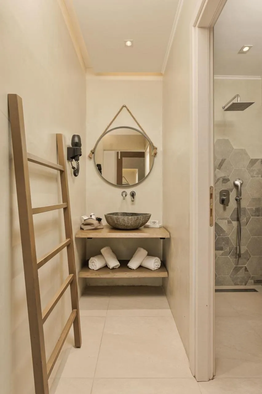 Scarabeo Suites & Villas Parga