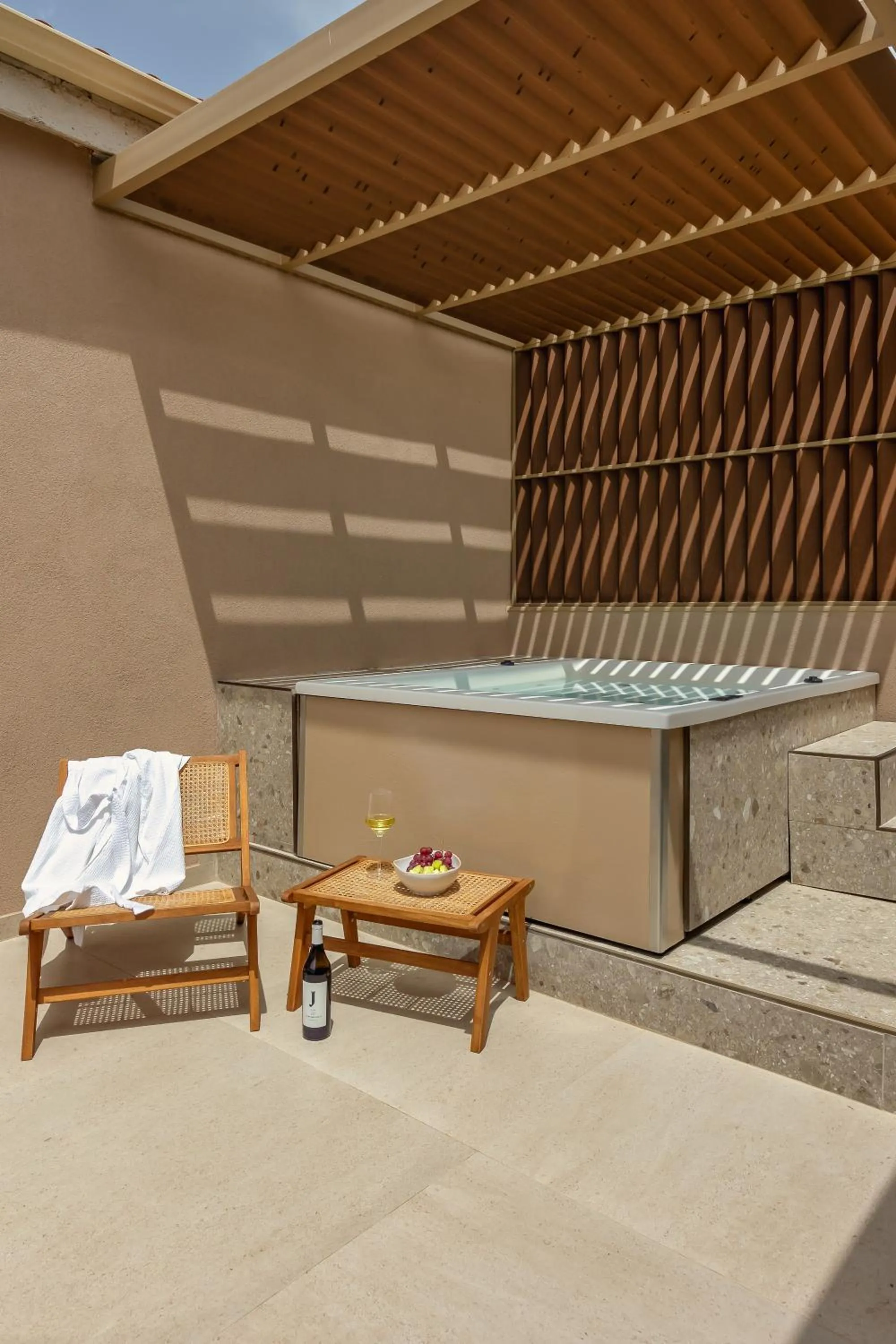 Scarabeo Suites & Villas Parga