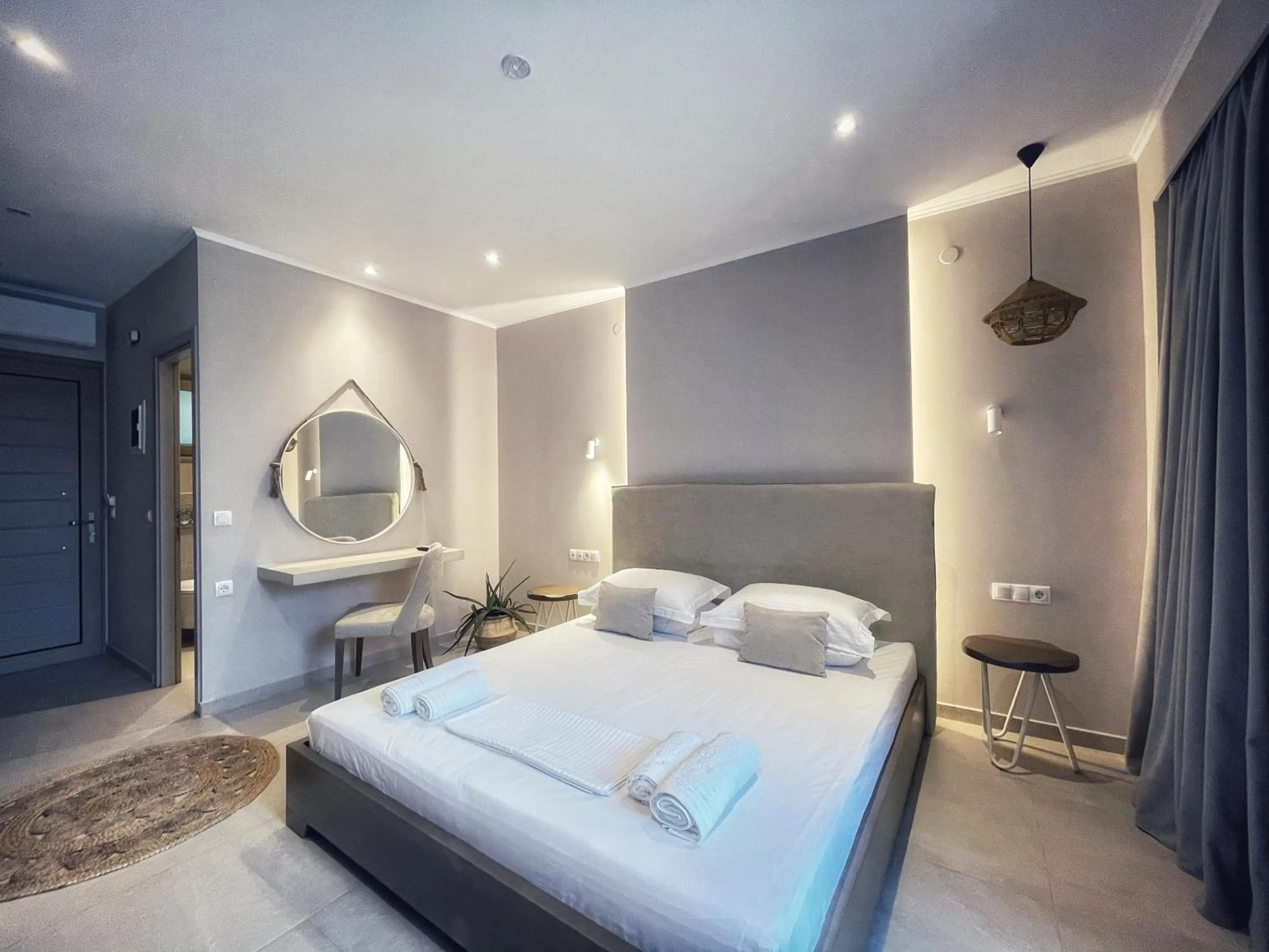 Scarabeo Suites & Villas Parga