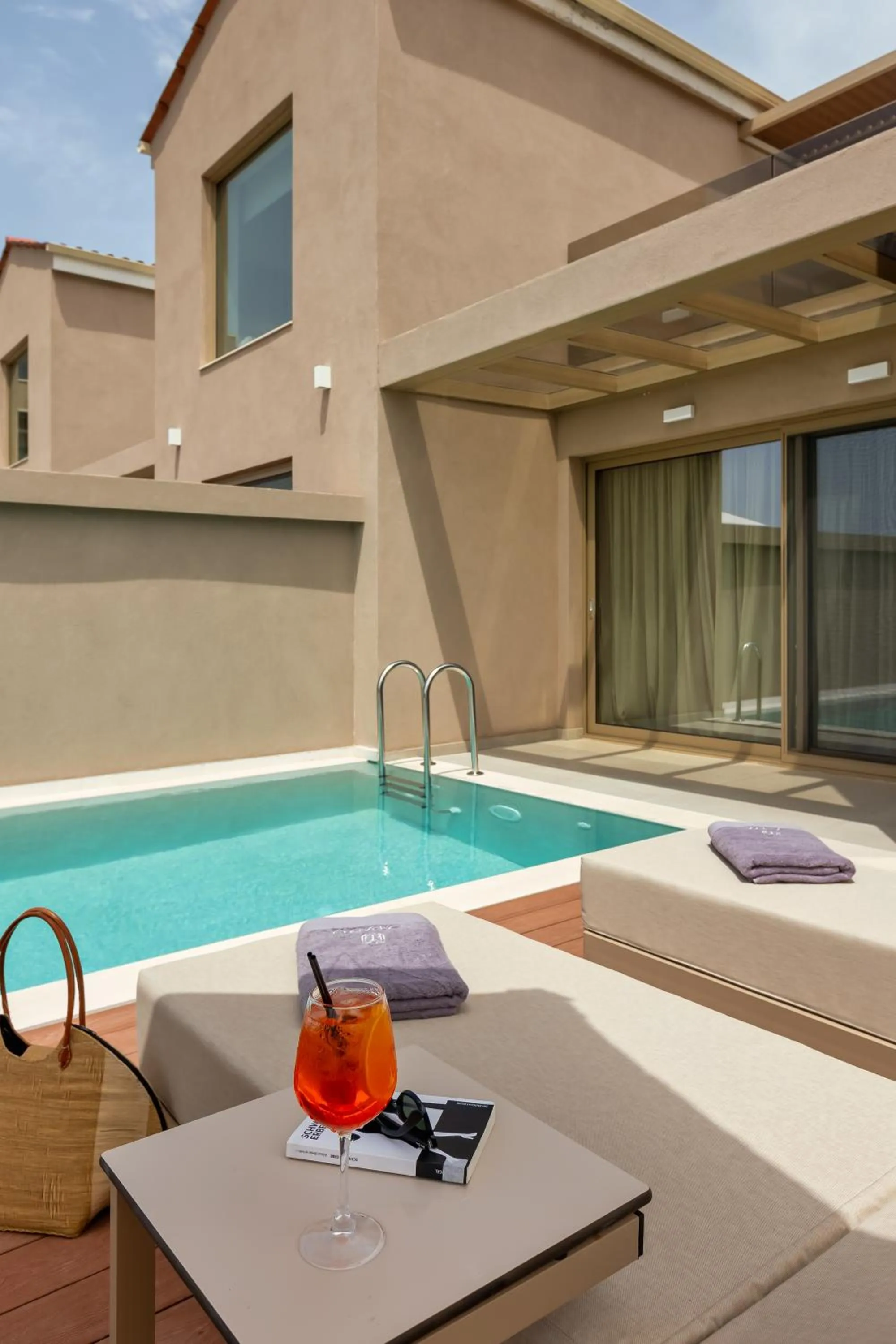 Scarabeo Suites & Villas Parga