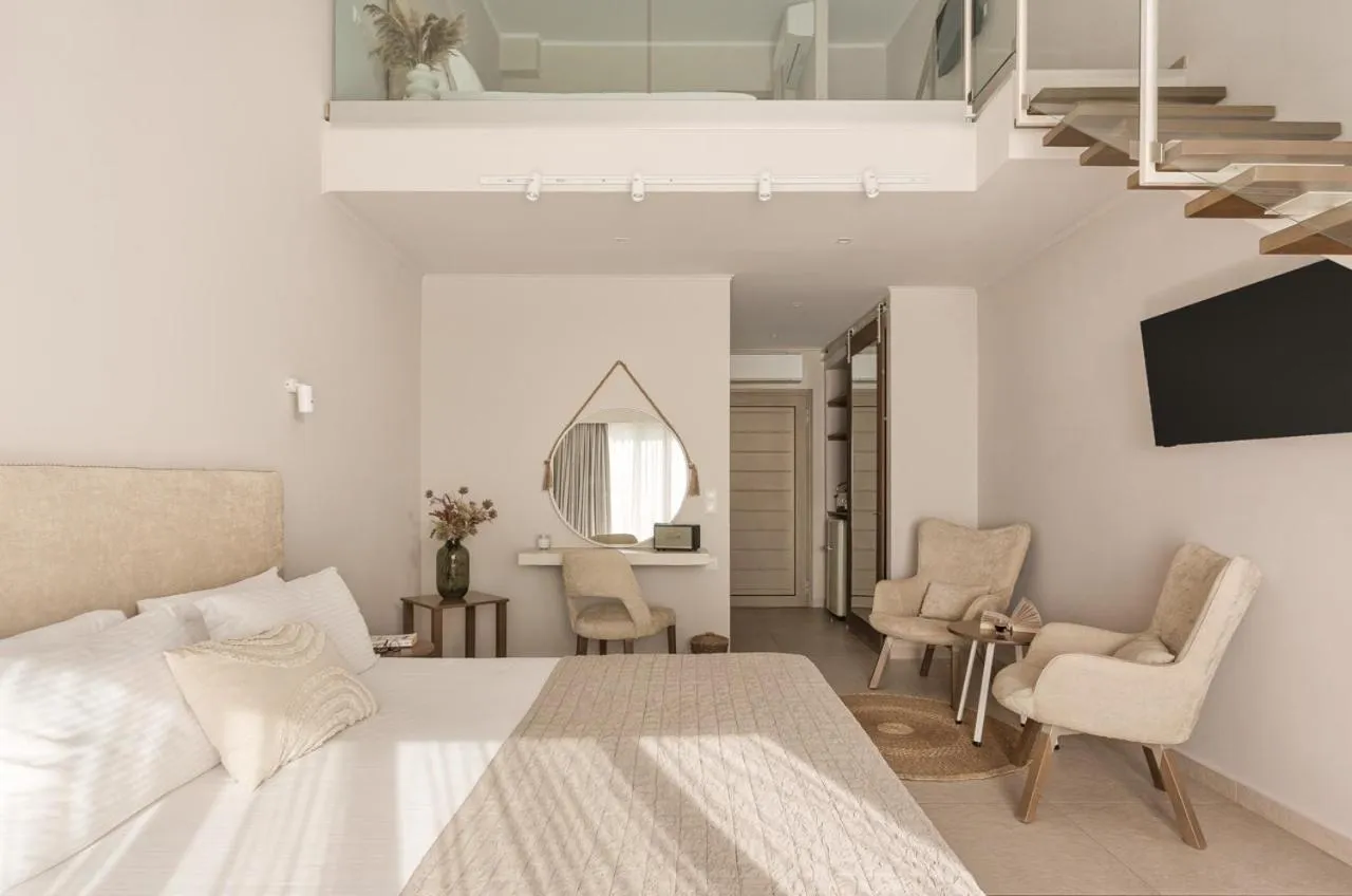 Scarabeo Suites & Villas Parga