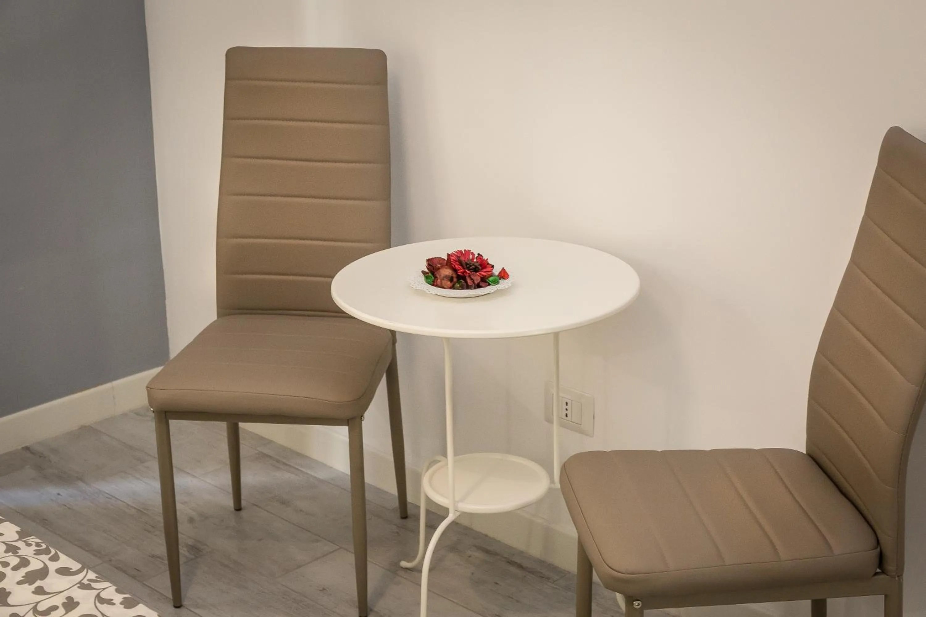 Decorative detail in San Peter Angels