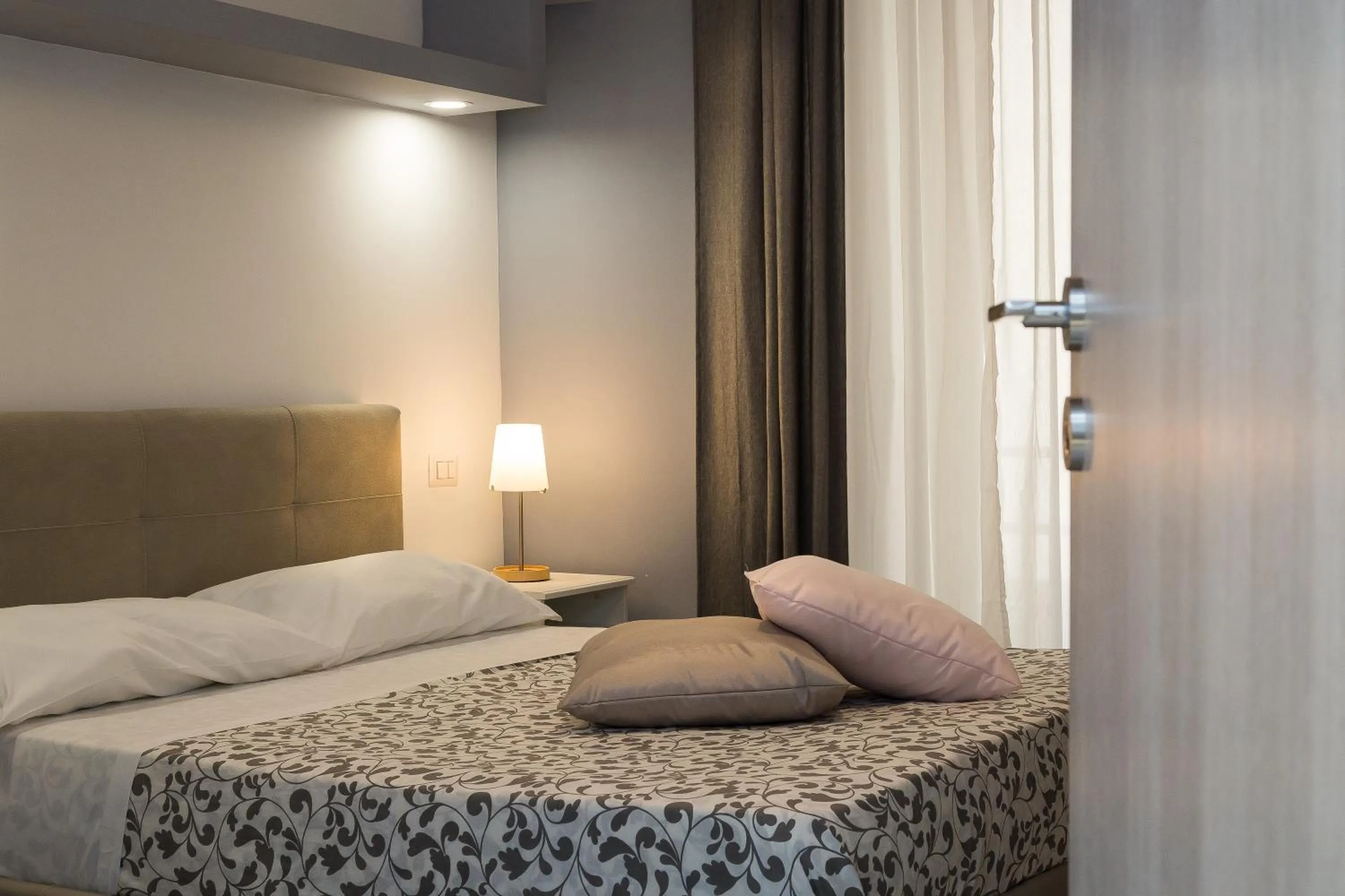 Bedroom, Bed in San Peter Angels