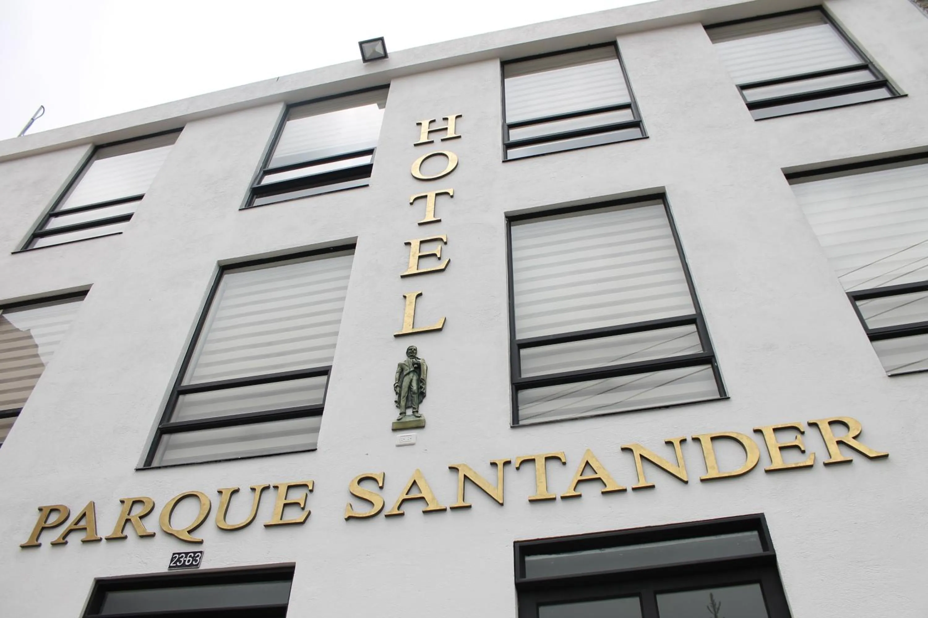 Facade/entrance in Hotel Parque Santander Tunja
