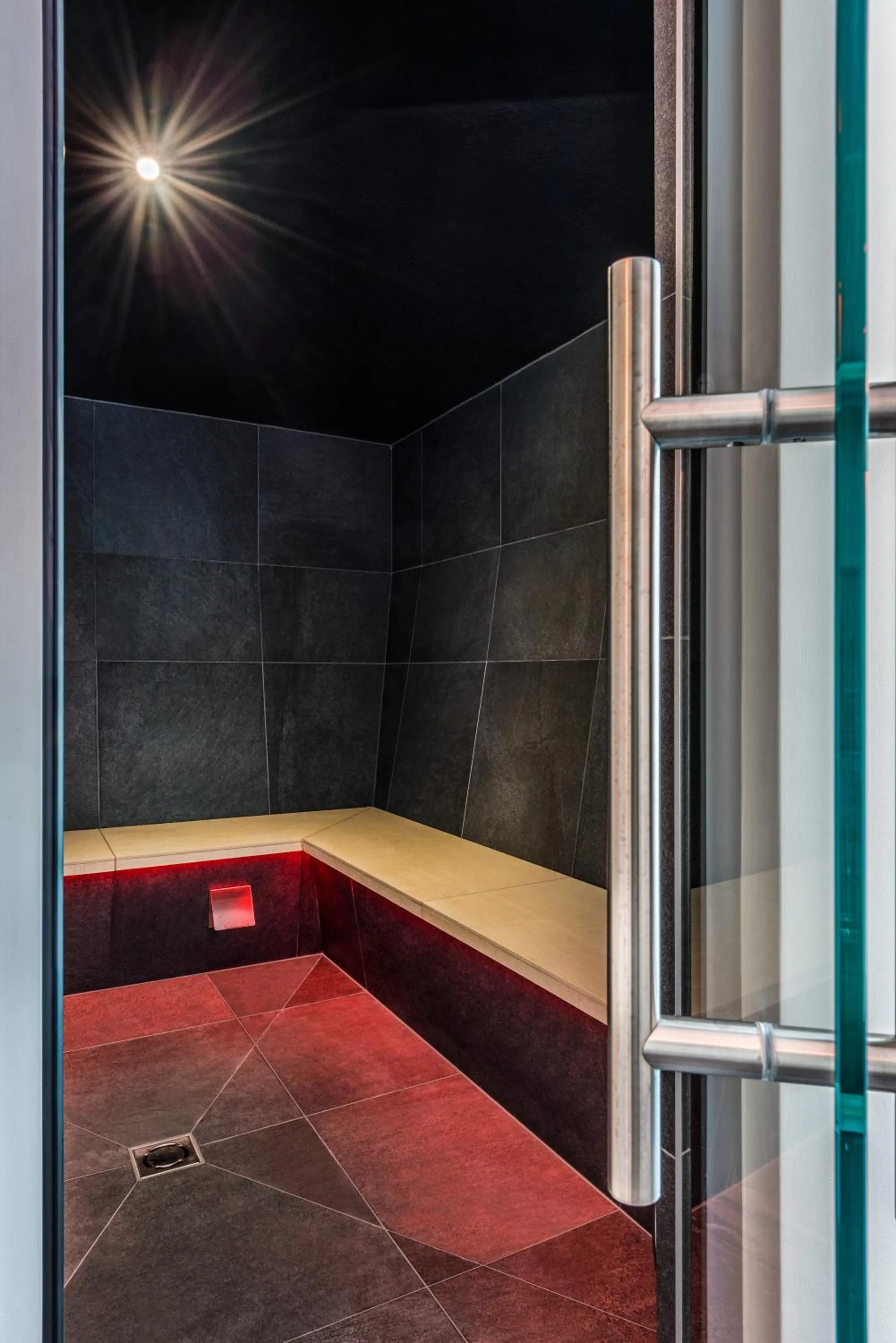 Steam room in Eden Boutique Hotel