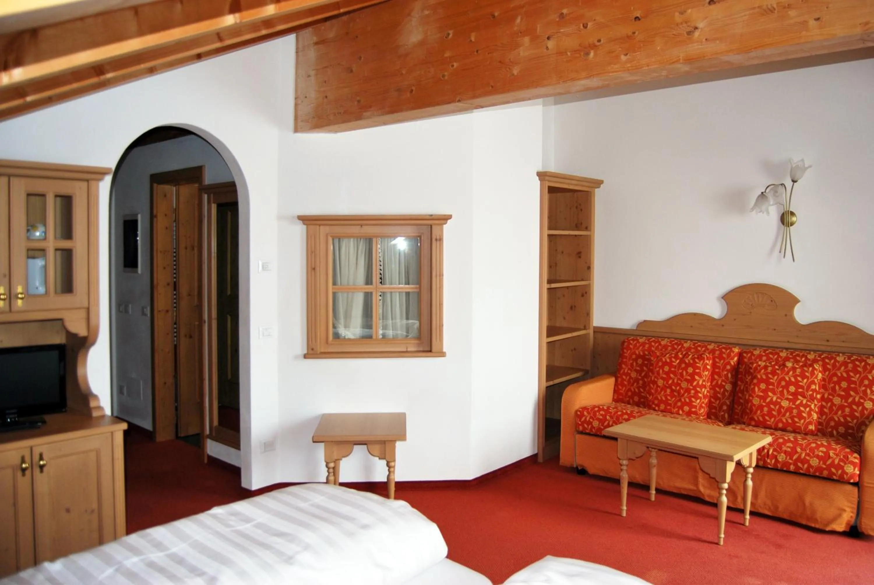 Seating area, Bed in Hotel Casa del Campo