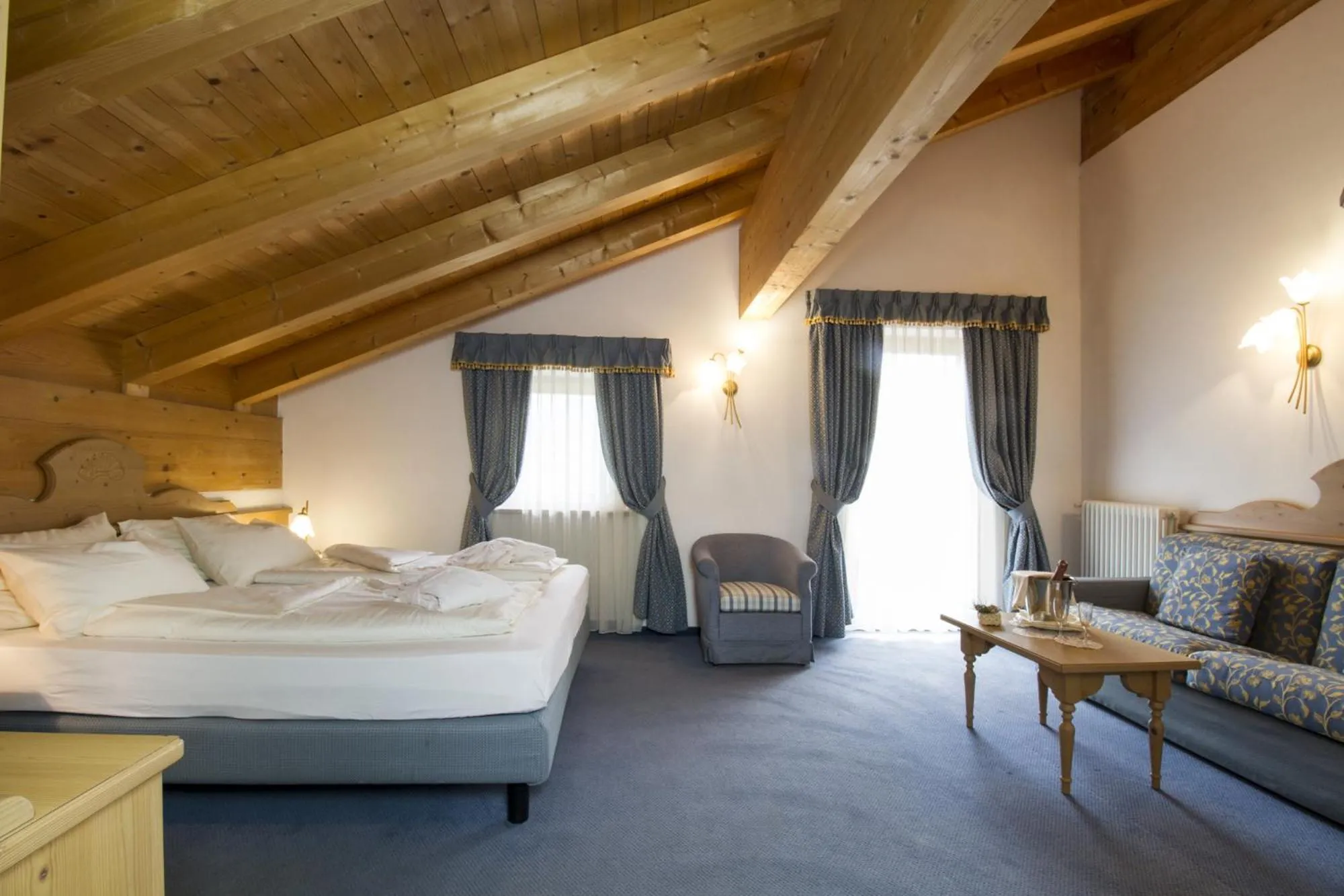 Bed in Hotel Casa del Campo