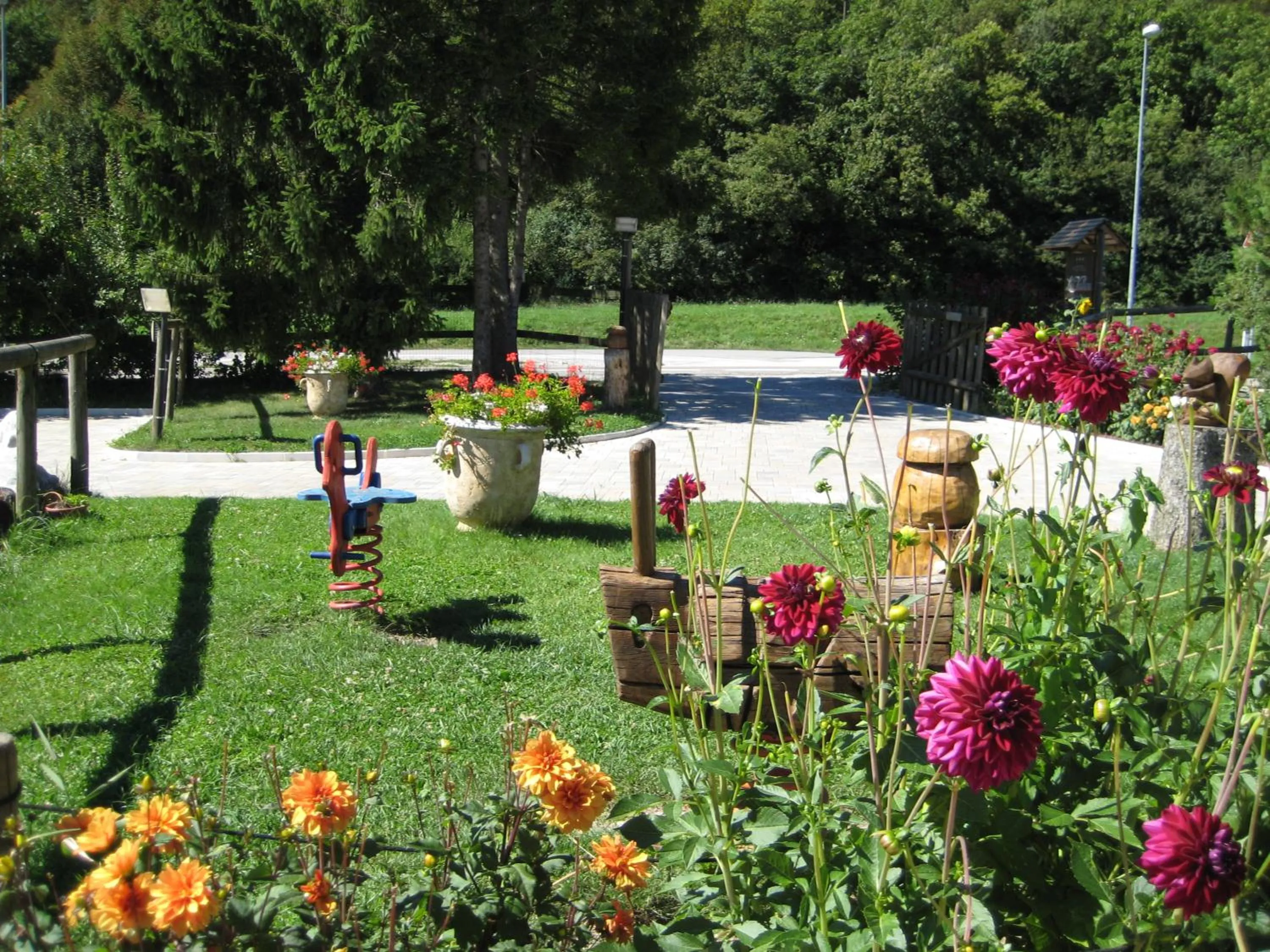 Summer in RTA Hotel Le Vallene