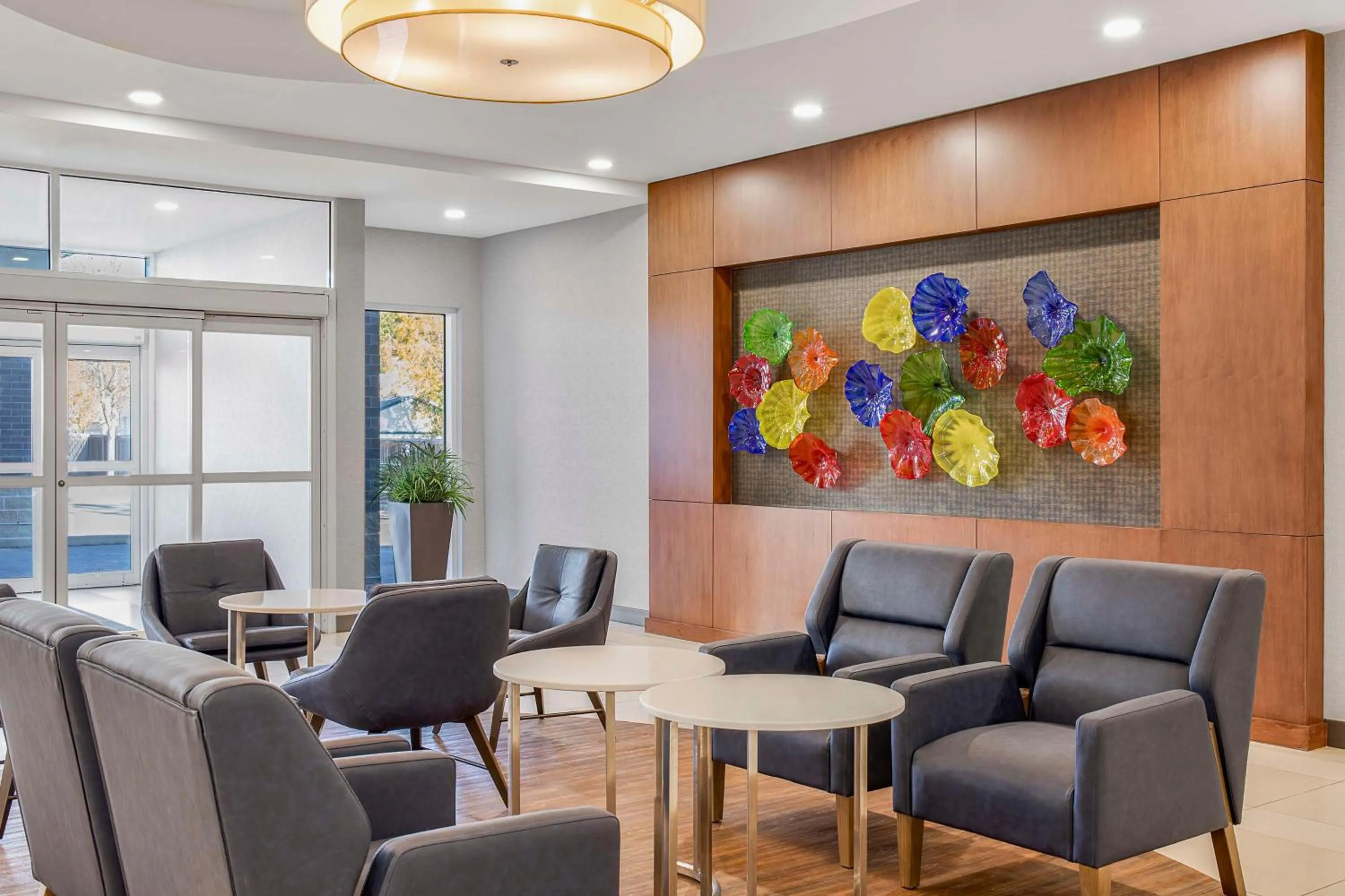 Lobby or reception in Homewood Suites by Hilton Winnipeg Airport - Polo Park