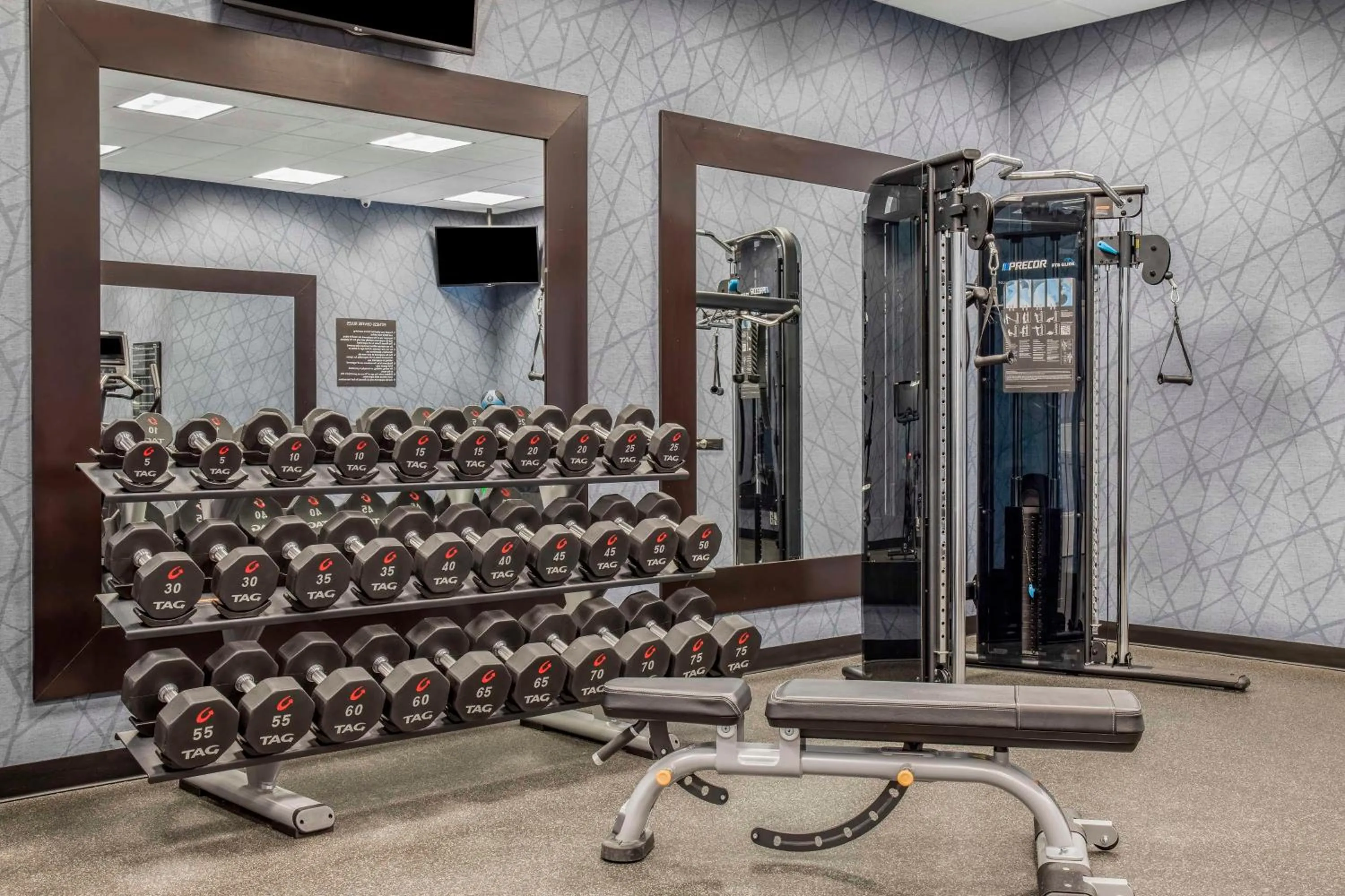 Fitness centre/facilities in Homewood Suites by Hilton Winnipeg Airport - Polo Park