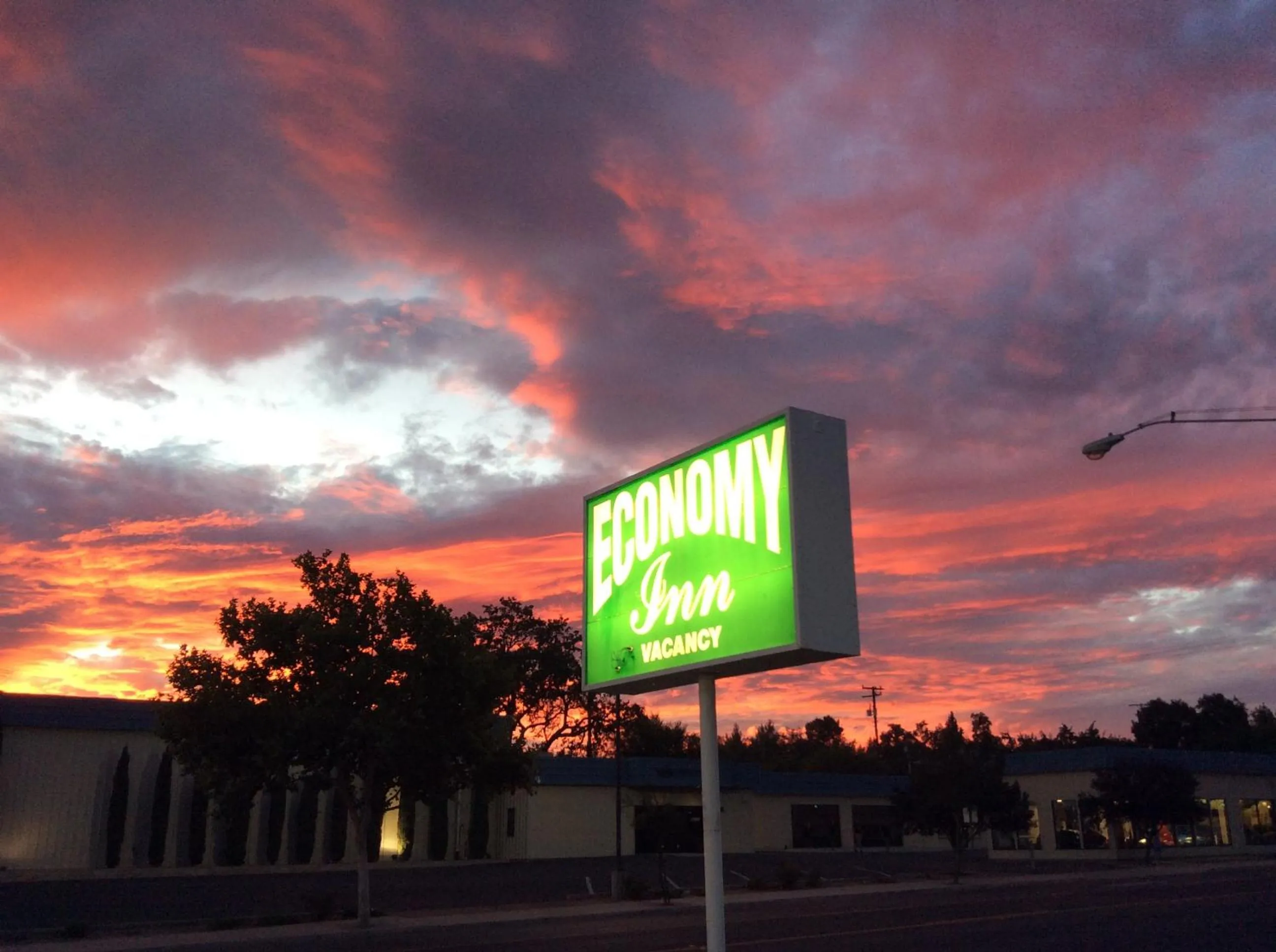 Property logo or sign in Economy Inn Paso Robles