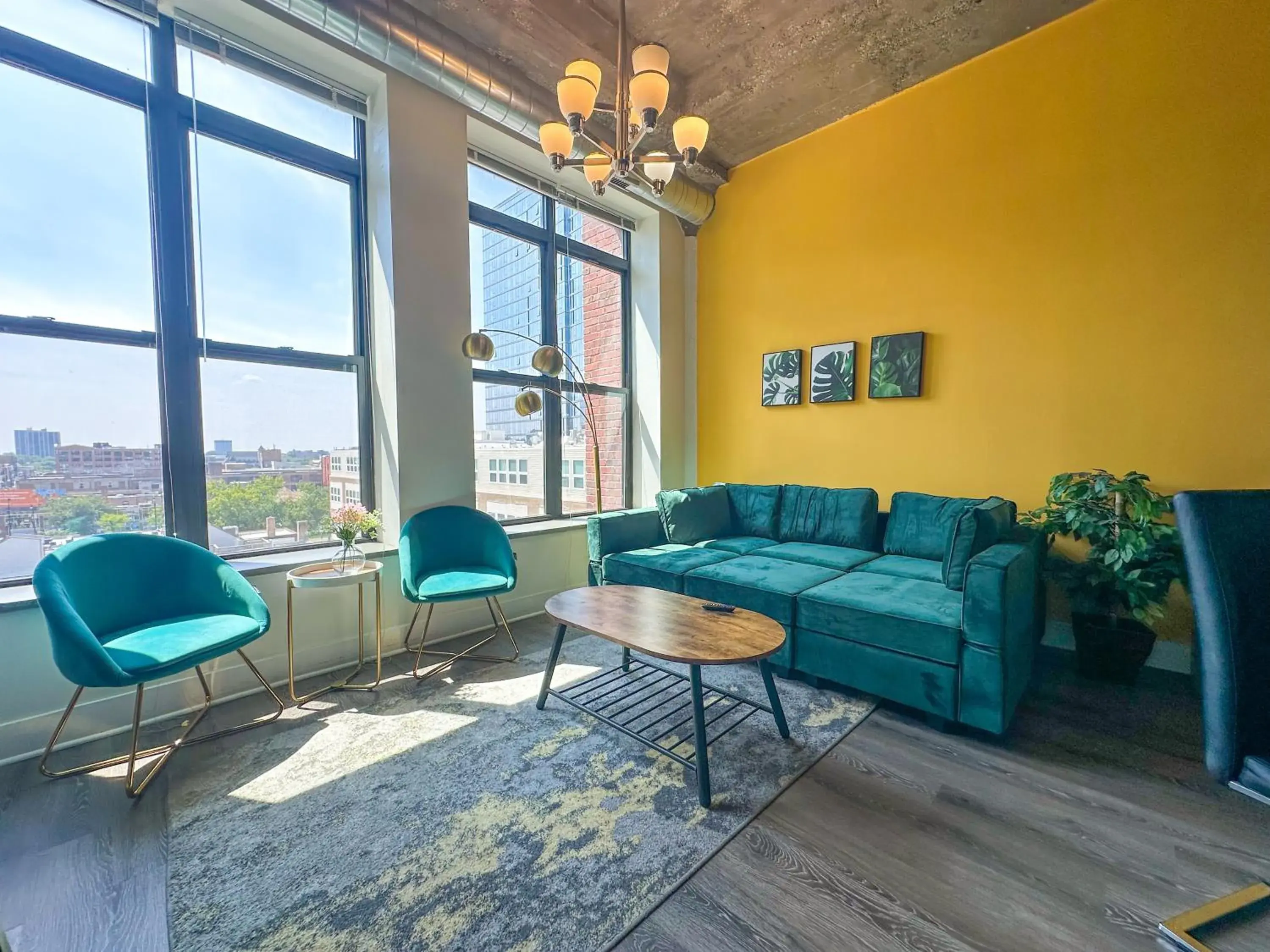 Convenient 2BR Suite in Prime Location with Gym Access & Optional Parking Near McCormick Place and Soldier Field Convenient 2BR Suite in Prime Location with Gym Access & Optional Parking Near McCormick Place and Soldier Field