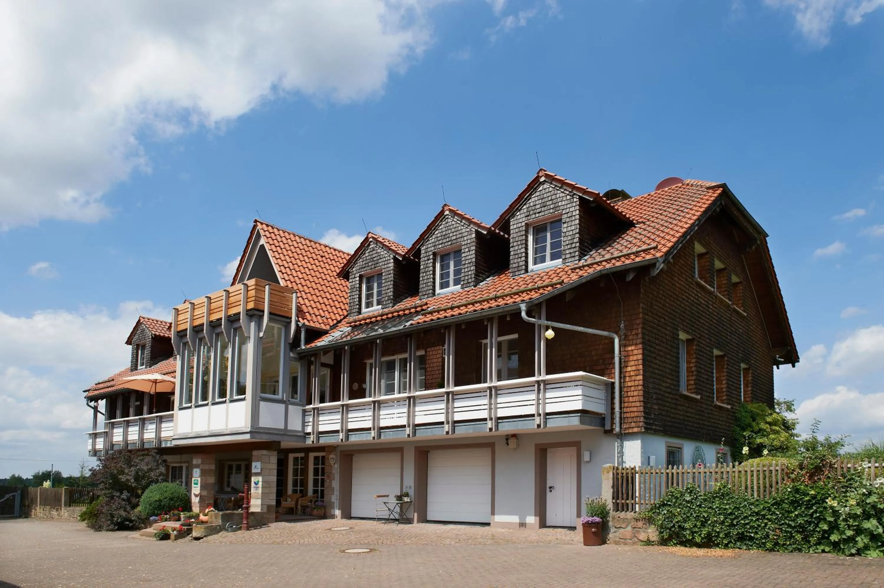 Property building in LindenGut Bio Hotel & Bio Herberge