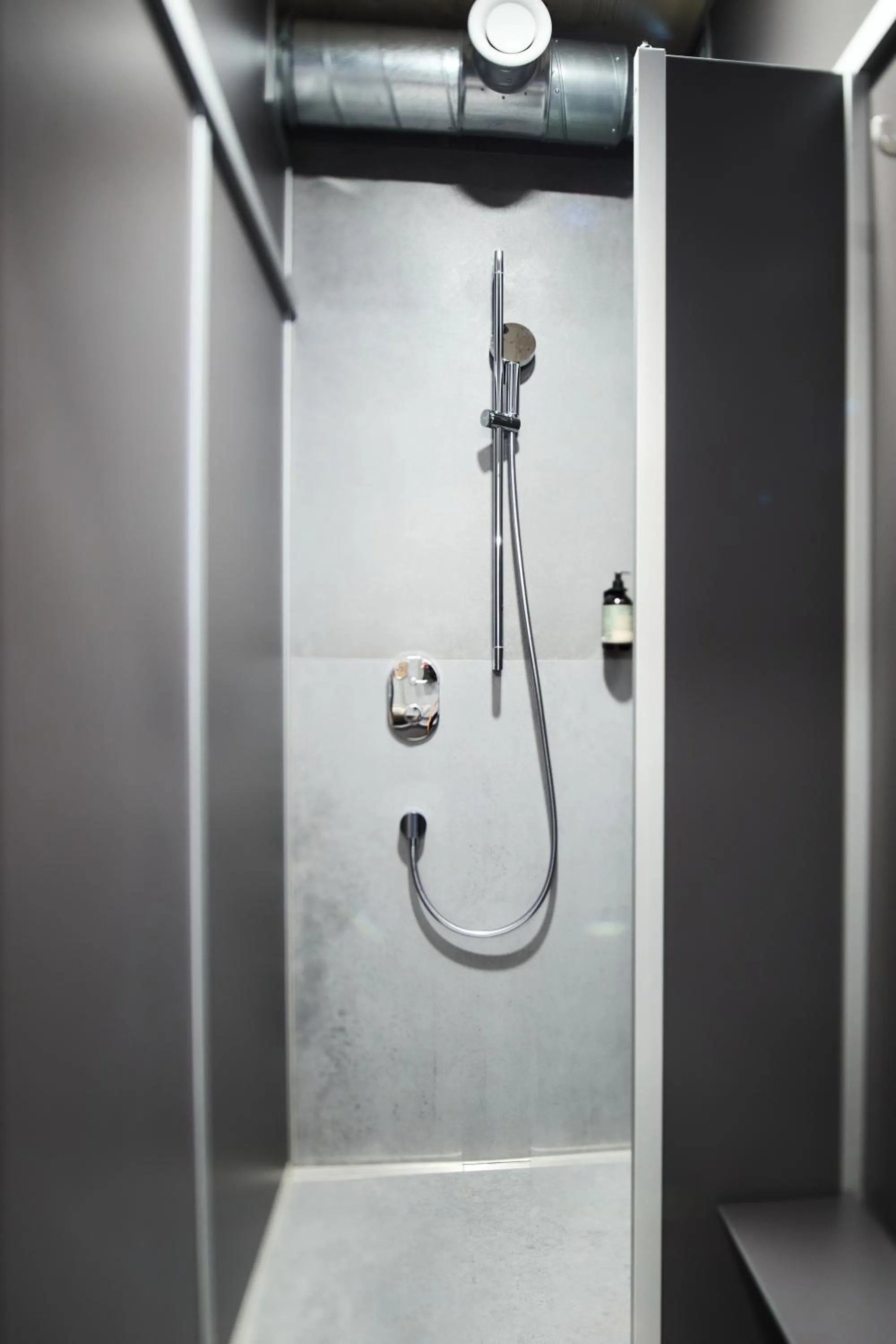 Shower in LindenGut Bio Hotel & Bio Herberge