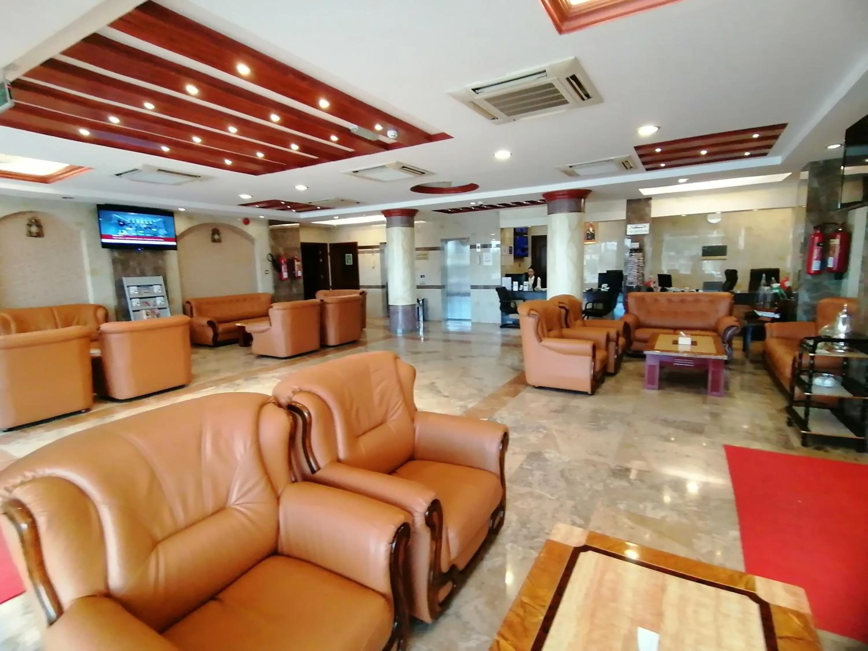Lobby or reception in Nizwa Hotel Apartments