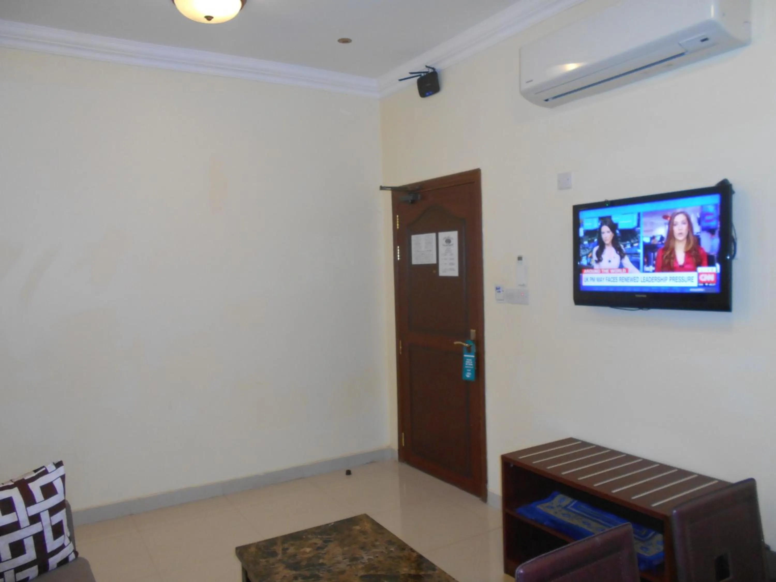 TV and multimedia in Nizwa Hotel Apartments
