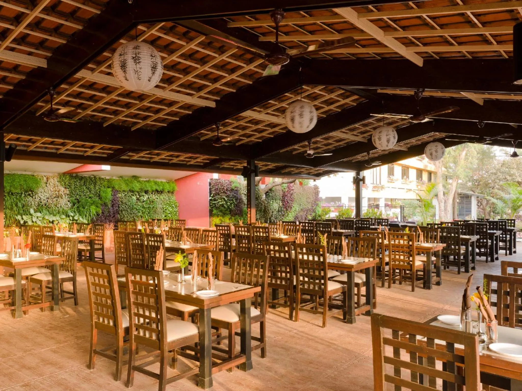 Restaurant/places to eat in Club Mahindra Saj Mahabaleshwar