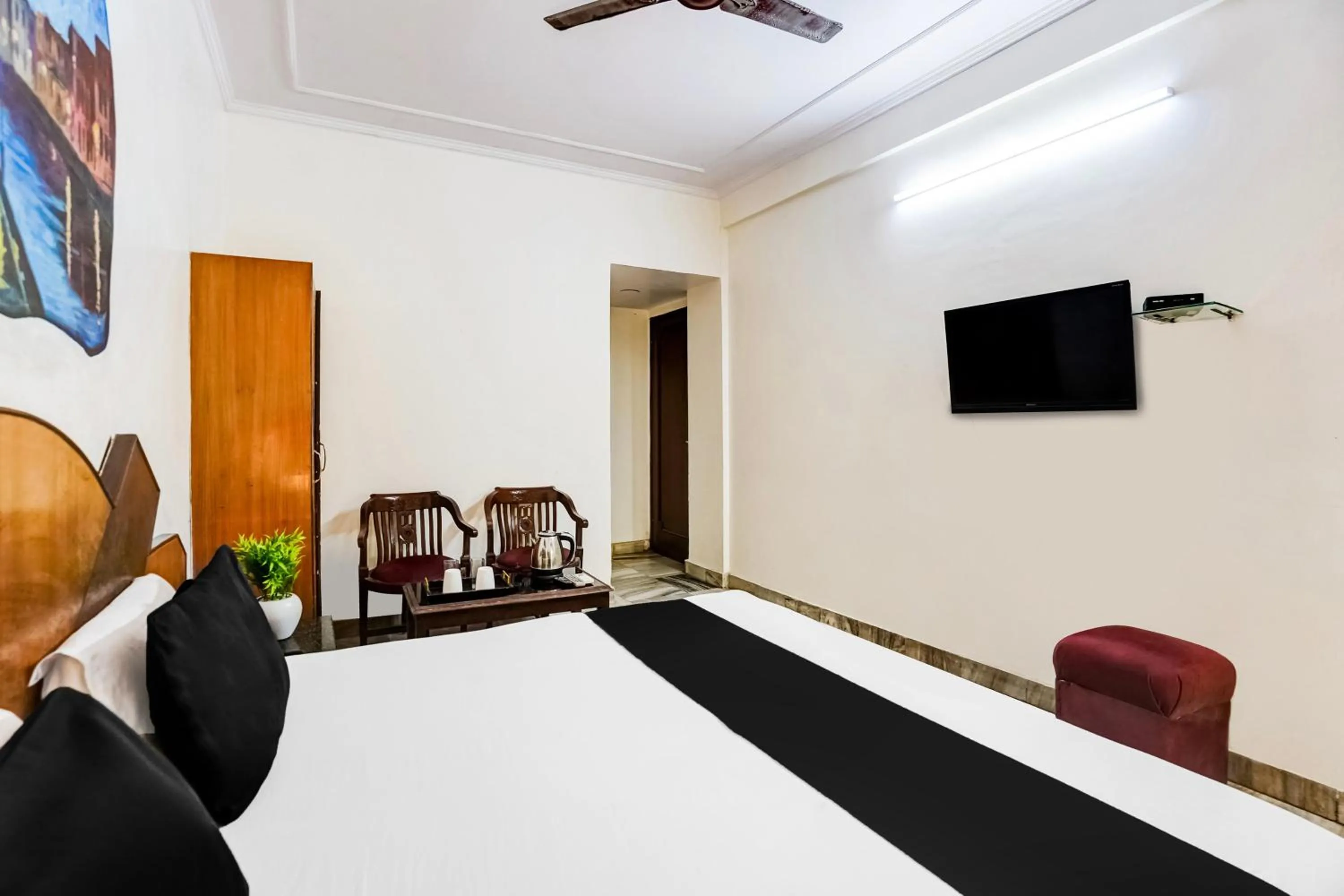 Bedroom in Super Hotel O Paharganj Near Railway Station Formerly Chand Palace