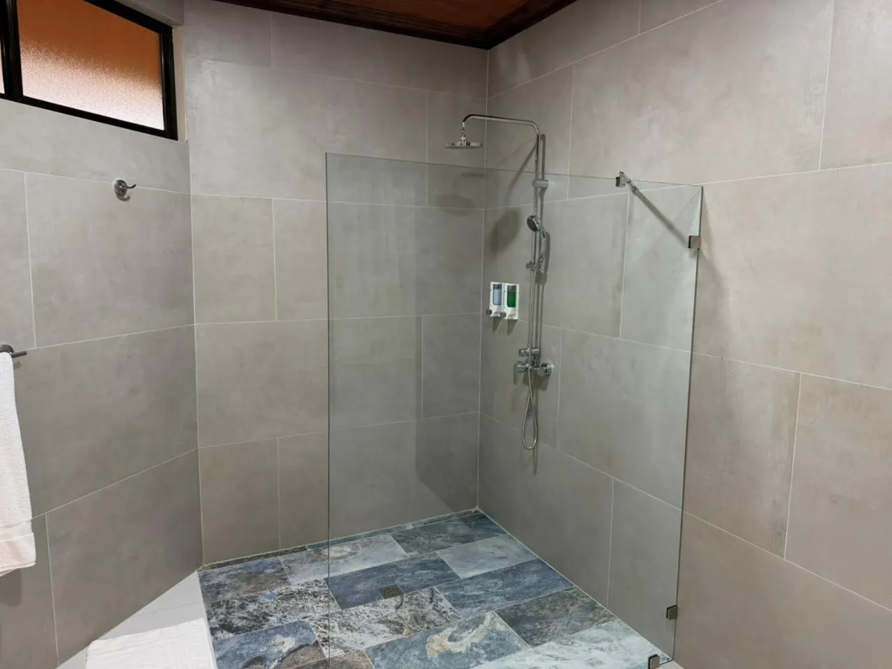 Shower in Orquideas Boutique Hotel