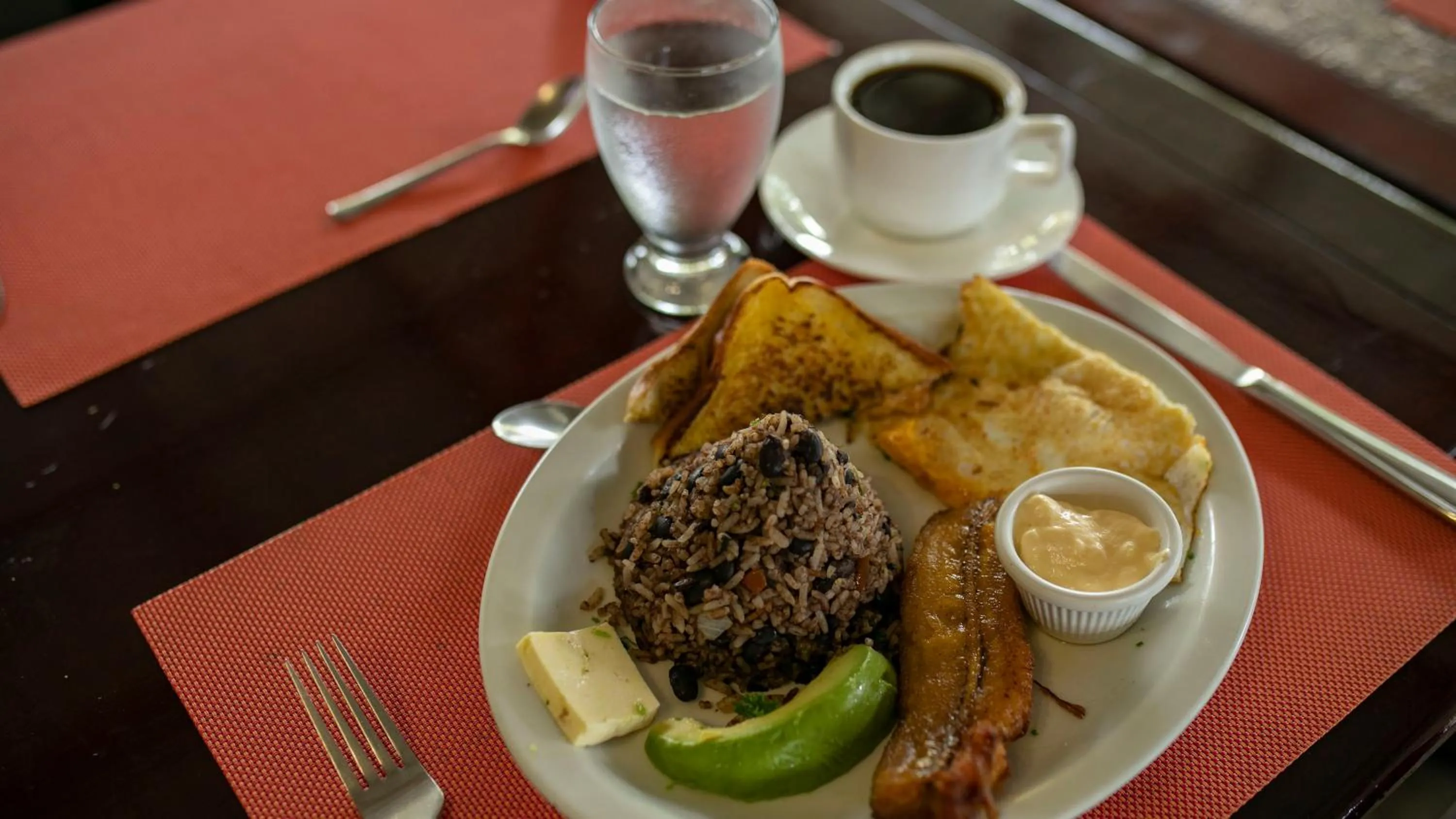 Restaurant/places to eat in Orquideas Boutique Hotel