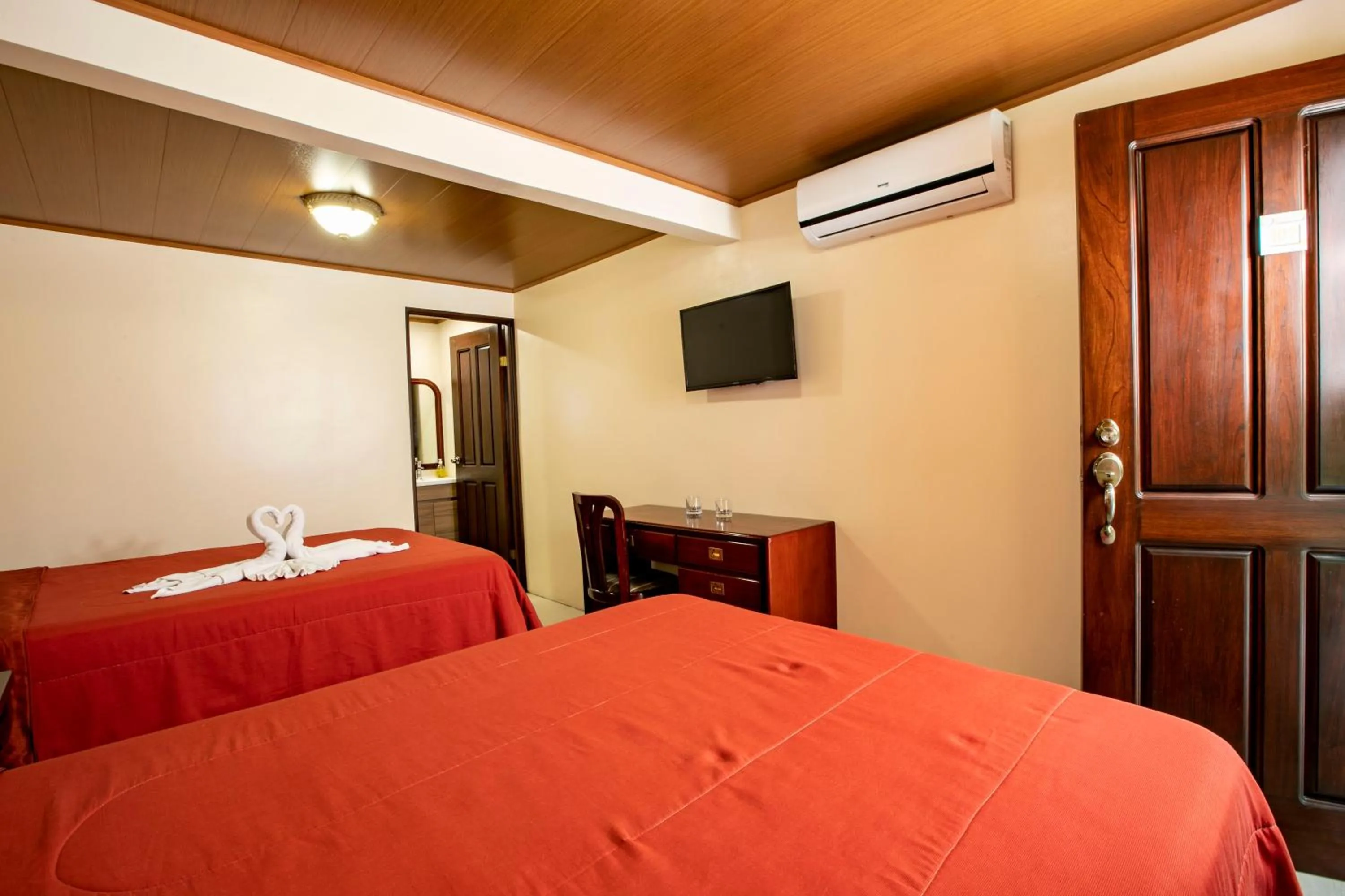 Photo of the whole room, Bed in Orquideas Boutique Hotel