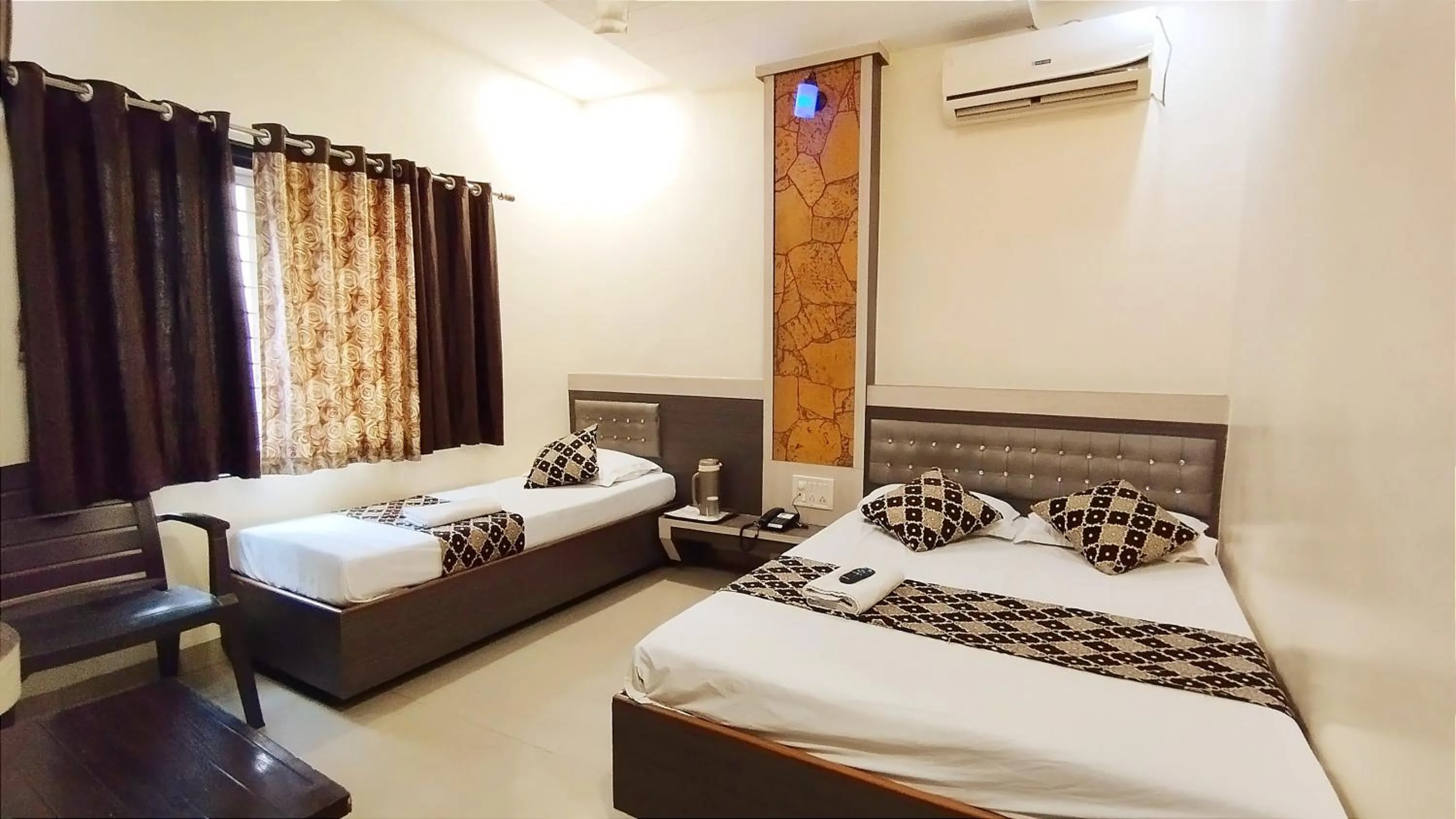 Bed in Sai Balaji Residency