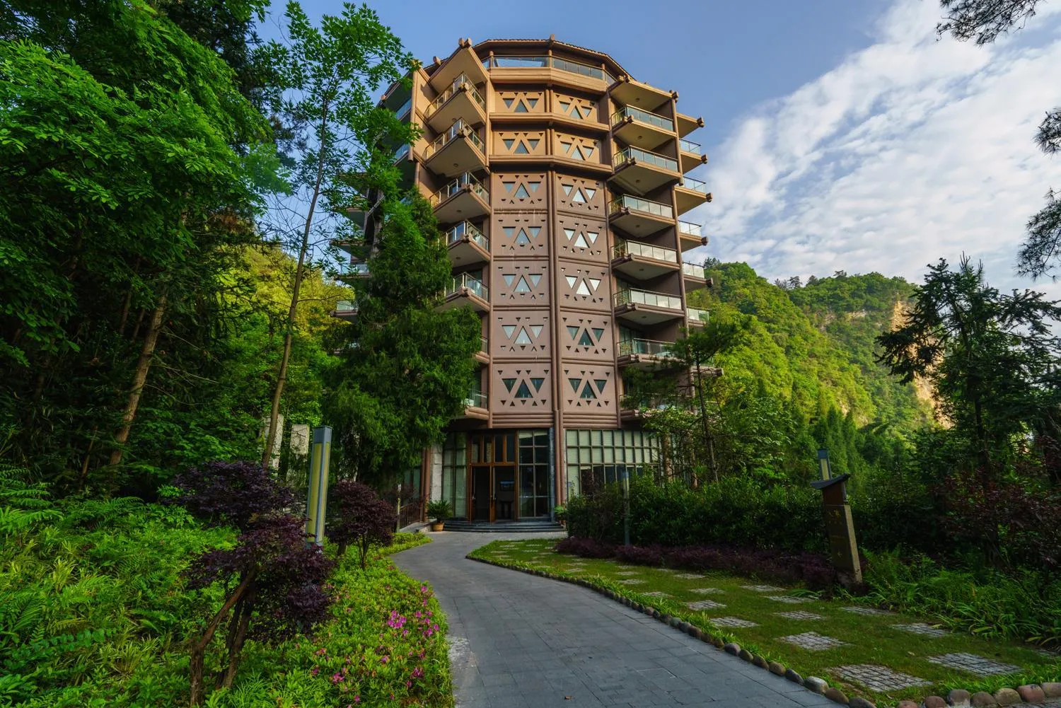 Facade/entrance in Harmona Resort & Spa Zhangjiajie